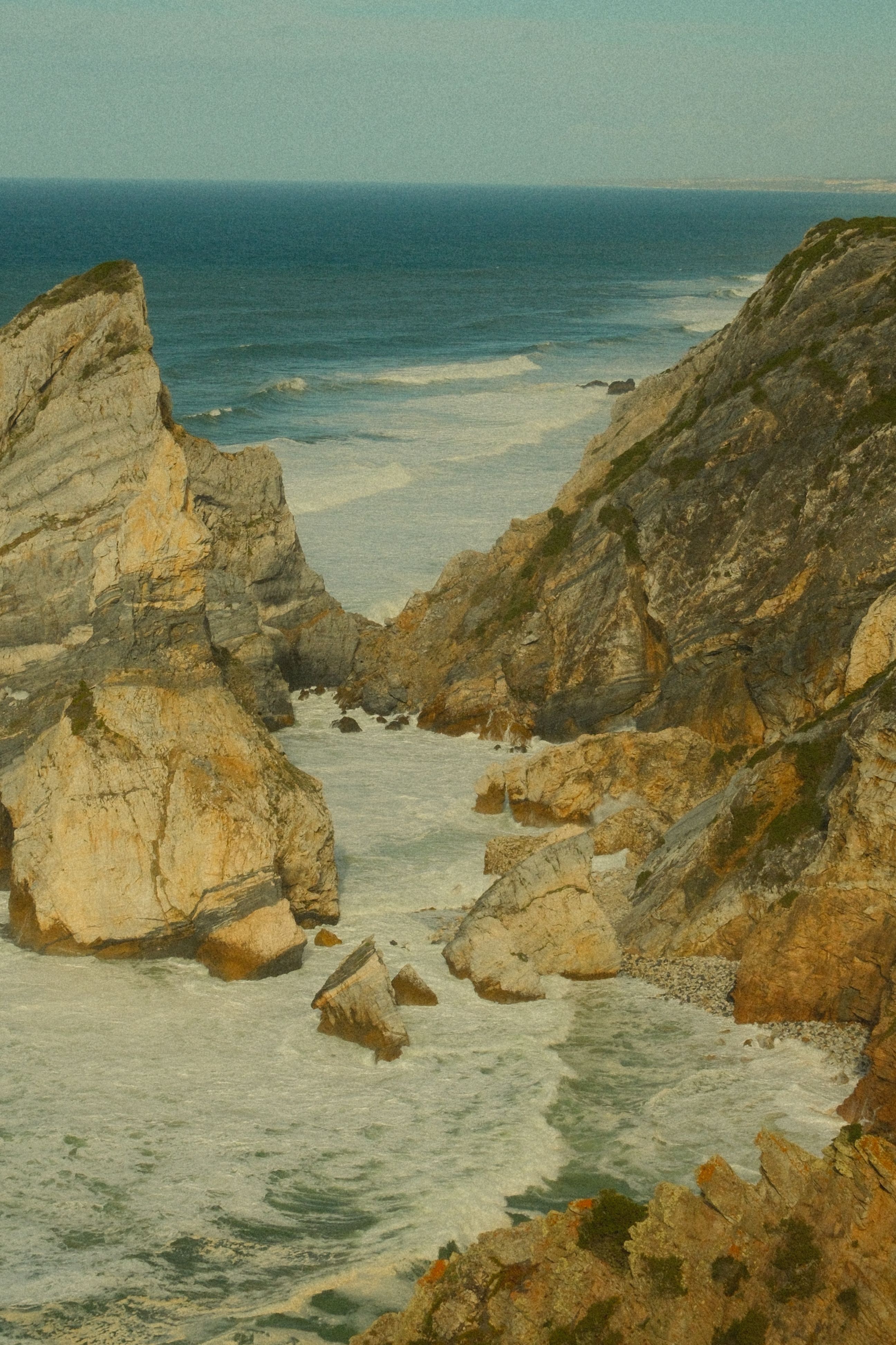 Dramatic Coastal Cliffs of Colares, Portugal · Free Stock Photo