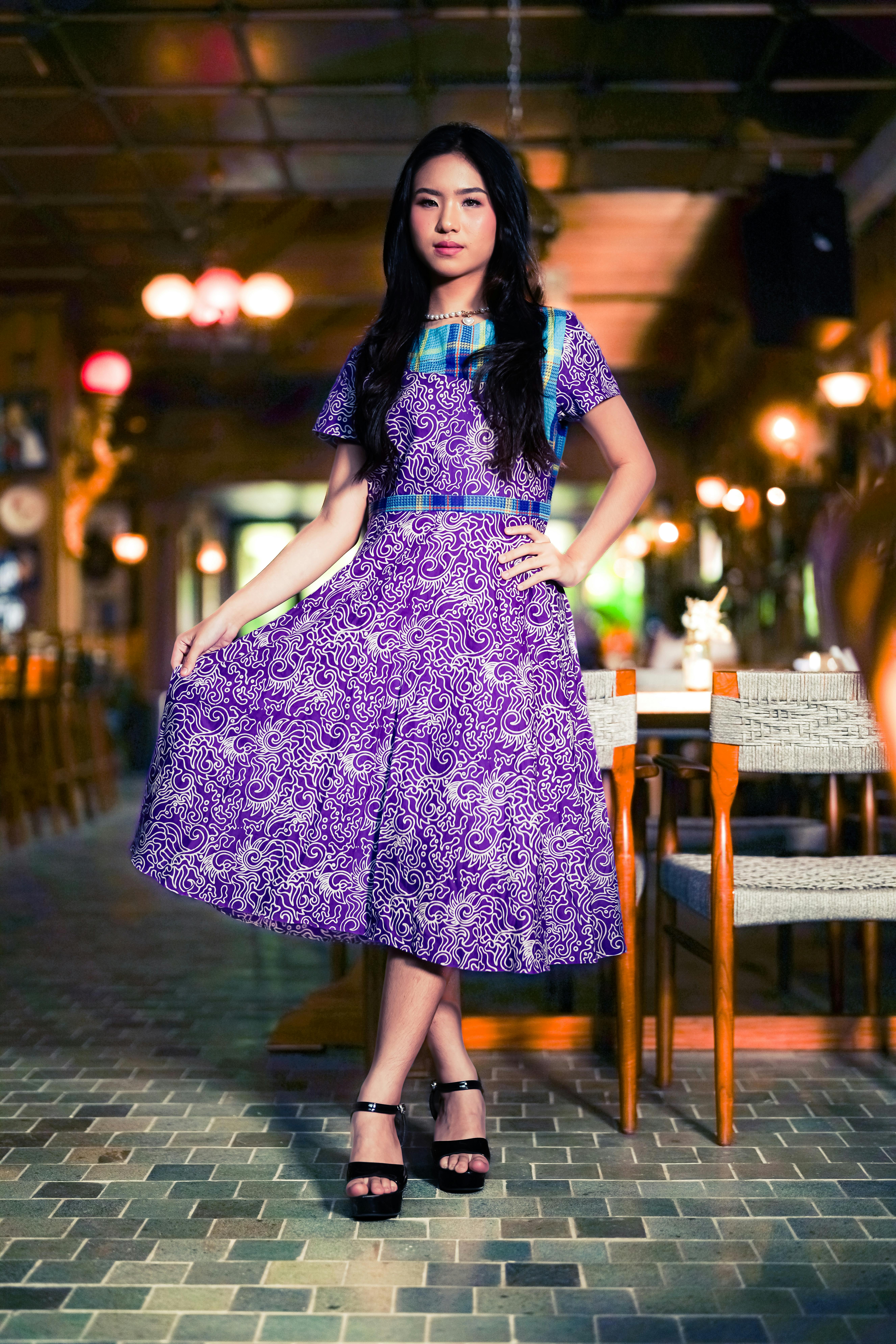 Gratis Immagine gratuita di abbigliamento, abito, abito lungo fino al pavimento Foto a disposizione