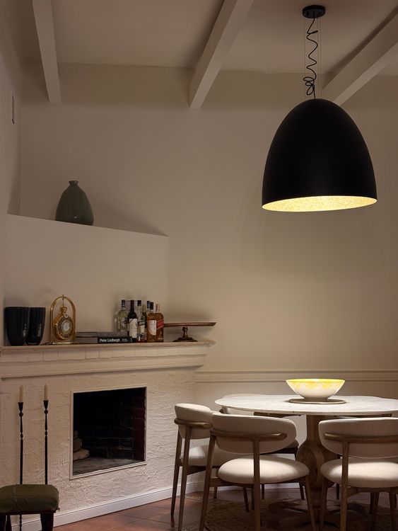 Cozy Dining Room with Vintage Interior Design · Free Stock Photo