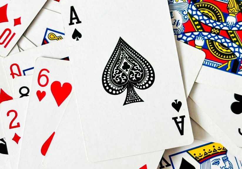 Online Casino: Spielautomaten und Live-Spiele im Überblick