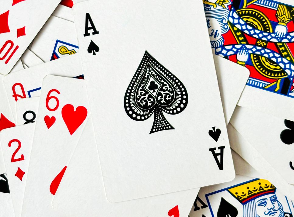 Online Casino: Spielautomaten und Live-Spiele im Überblick