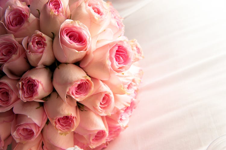 Pink And White Roses Bouquet