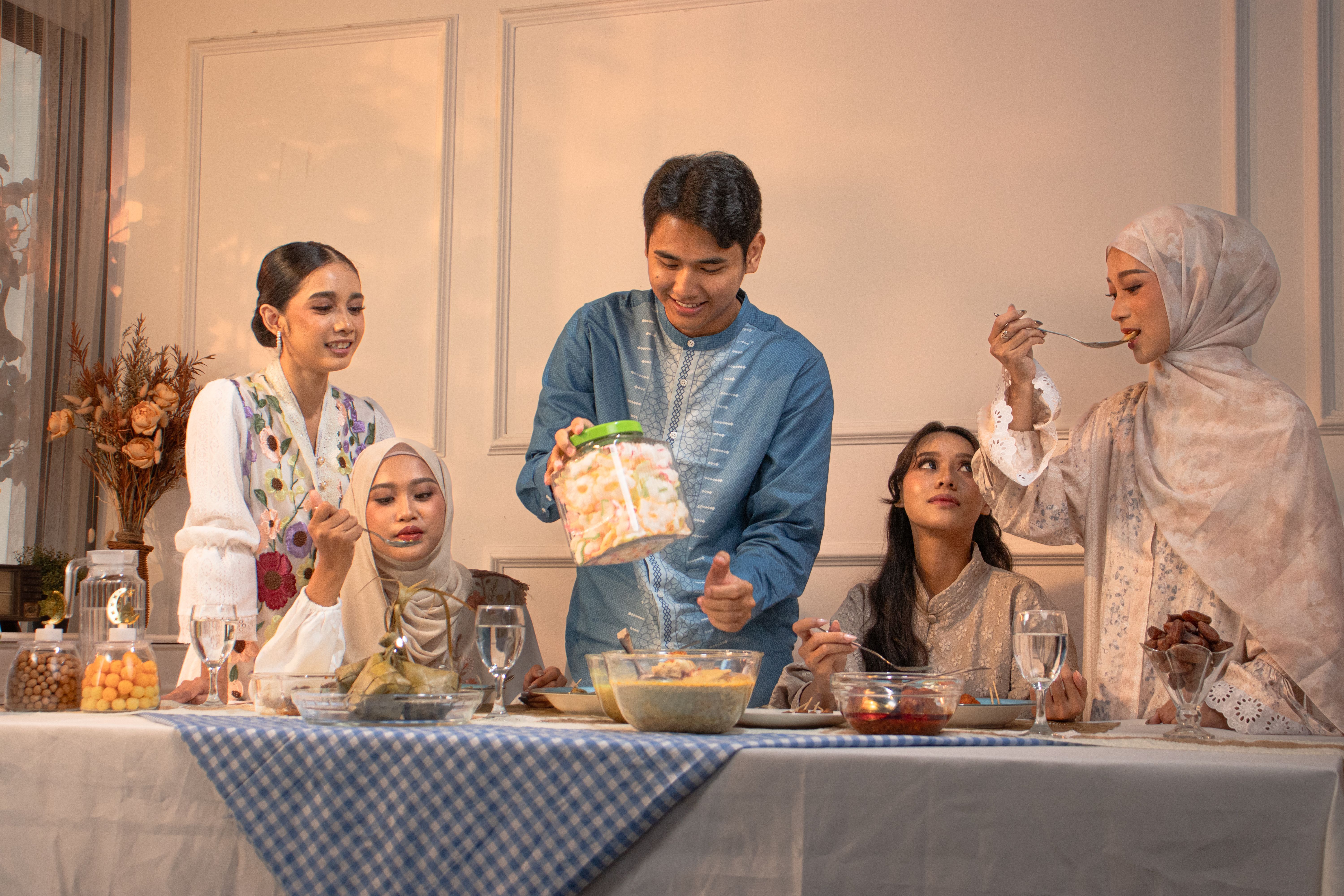 Promo Kredit Magic Com Sharp di Gondangrejo Bulan Ini - Nana Columbus