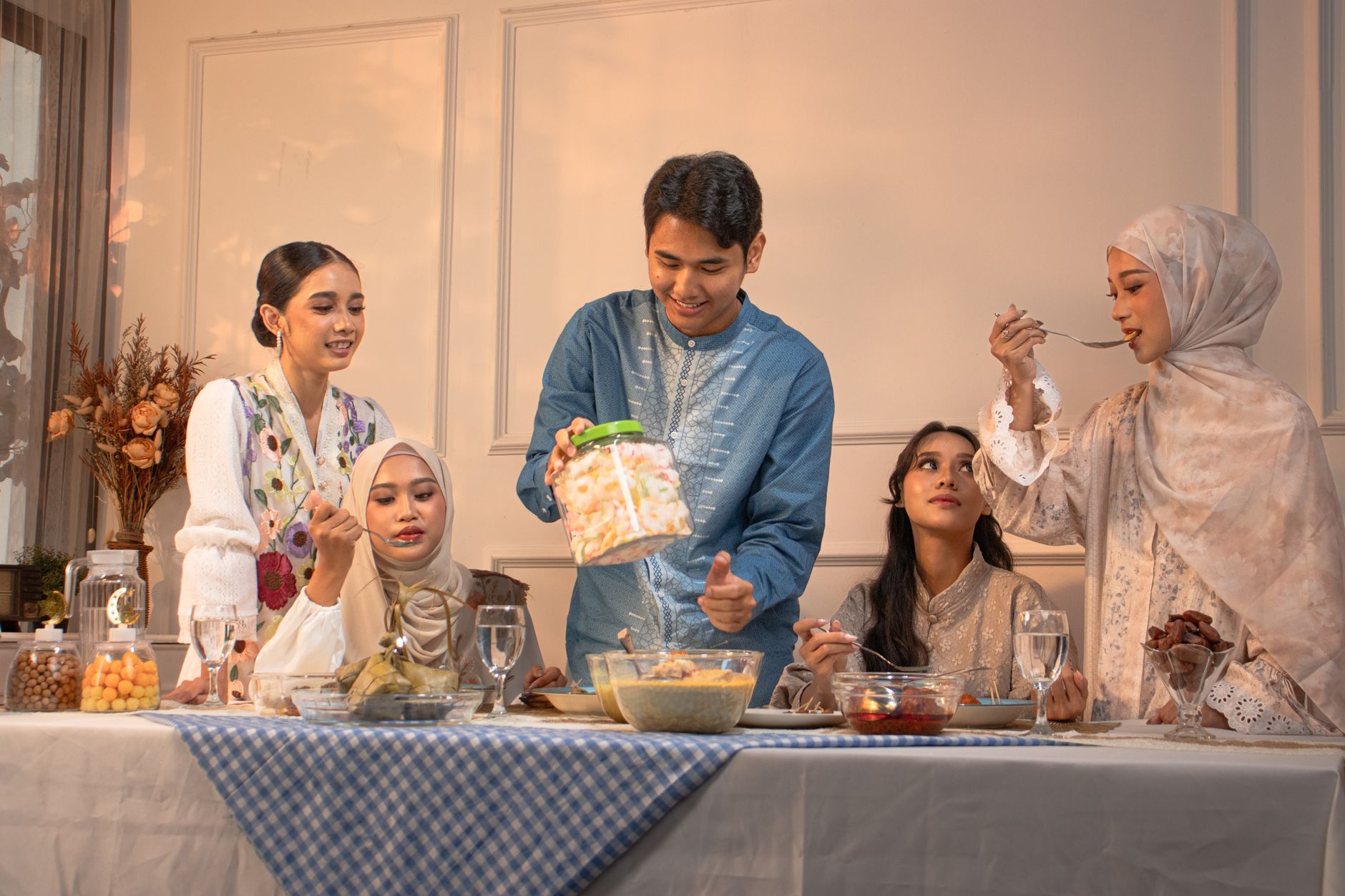 Promo Kredit Magic Com Sharp di Gondangrejo Bulan Ini - Nana Columbus
