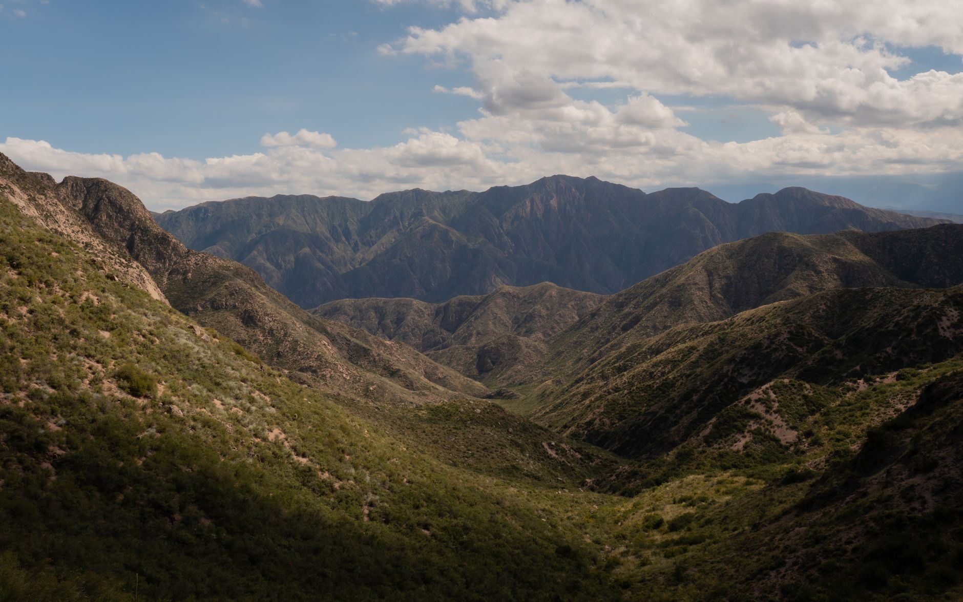 Breathtaking landscape of the Andes Mountains captured in Mendoza, Argentina.