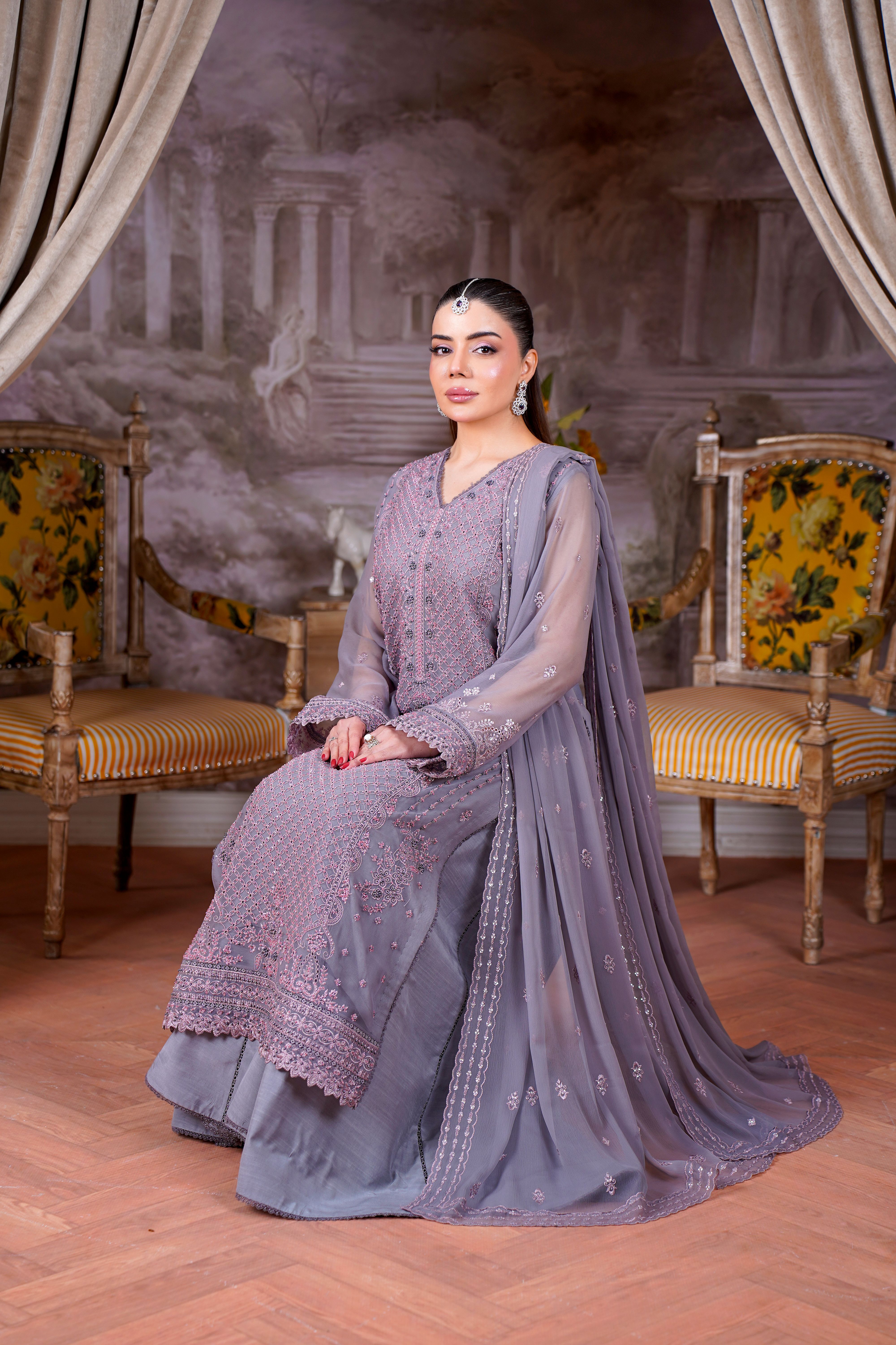 Elegant Traditional Eastern Dress