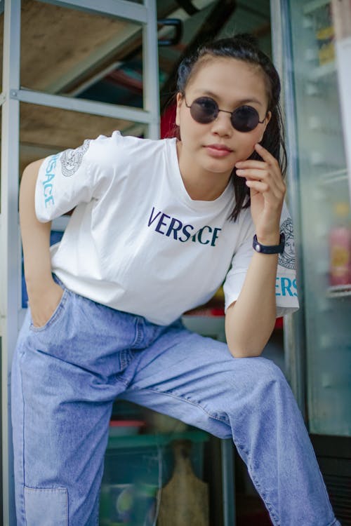 Free Woman Wearing White Shirt and Sunglasses Stock Photo