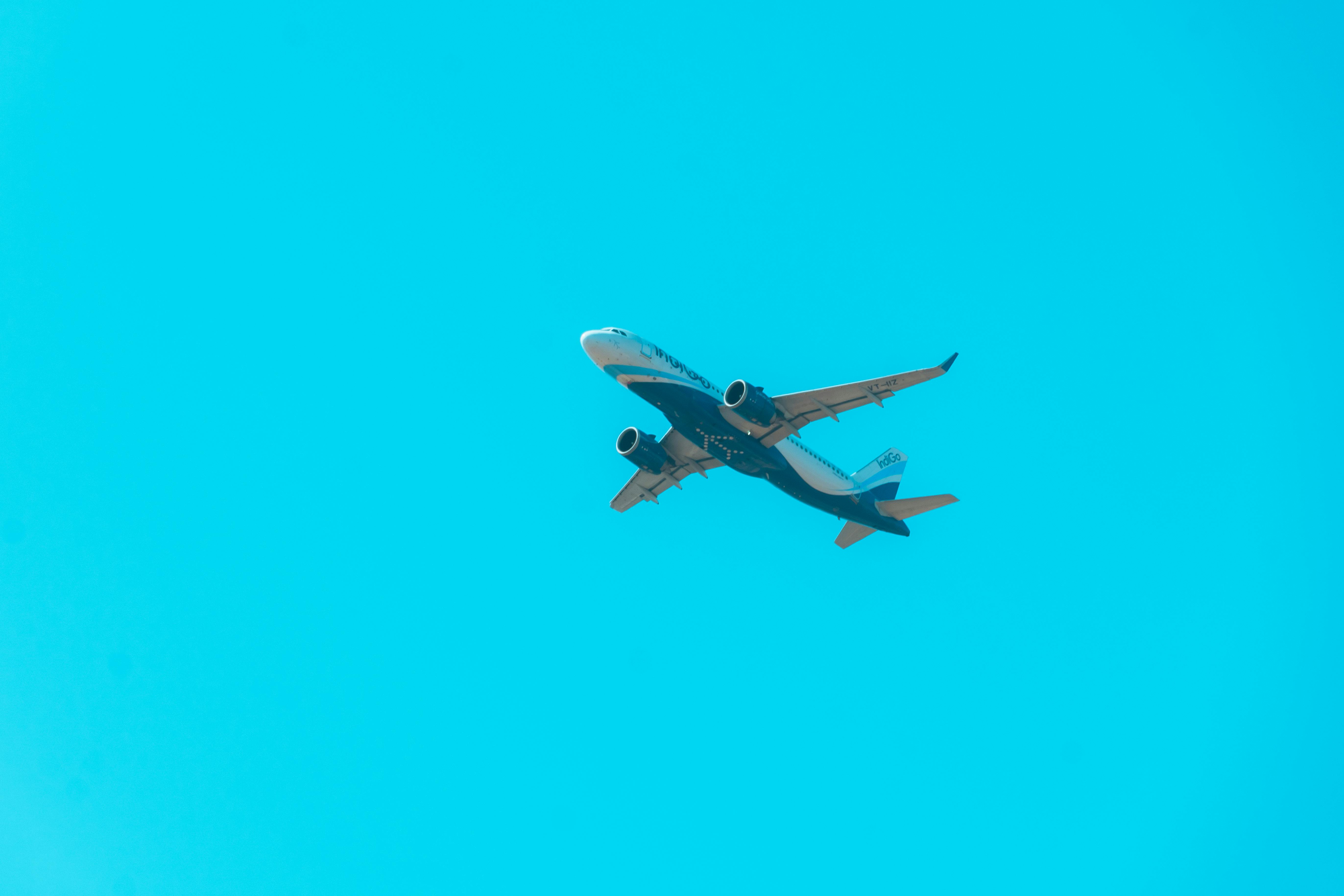 airline miles, frequent flyer, travel rewards, credit card points, airline alliances, Airlines & points — Photo by Suhas Hanj