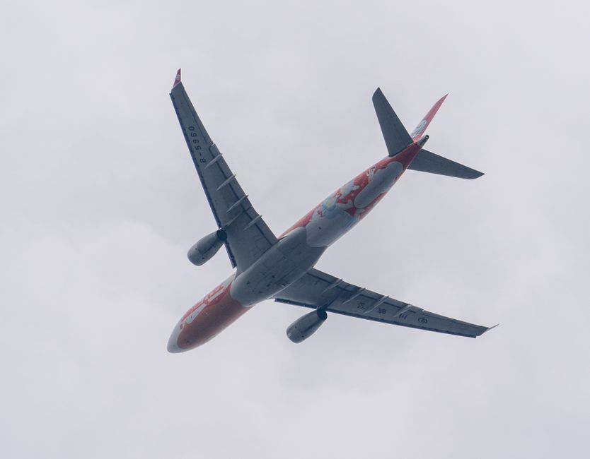 How Passenger Planes Keep Flying When War Closes the Skies