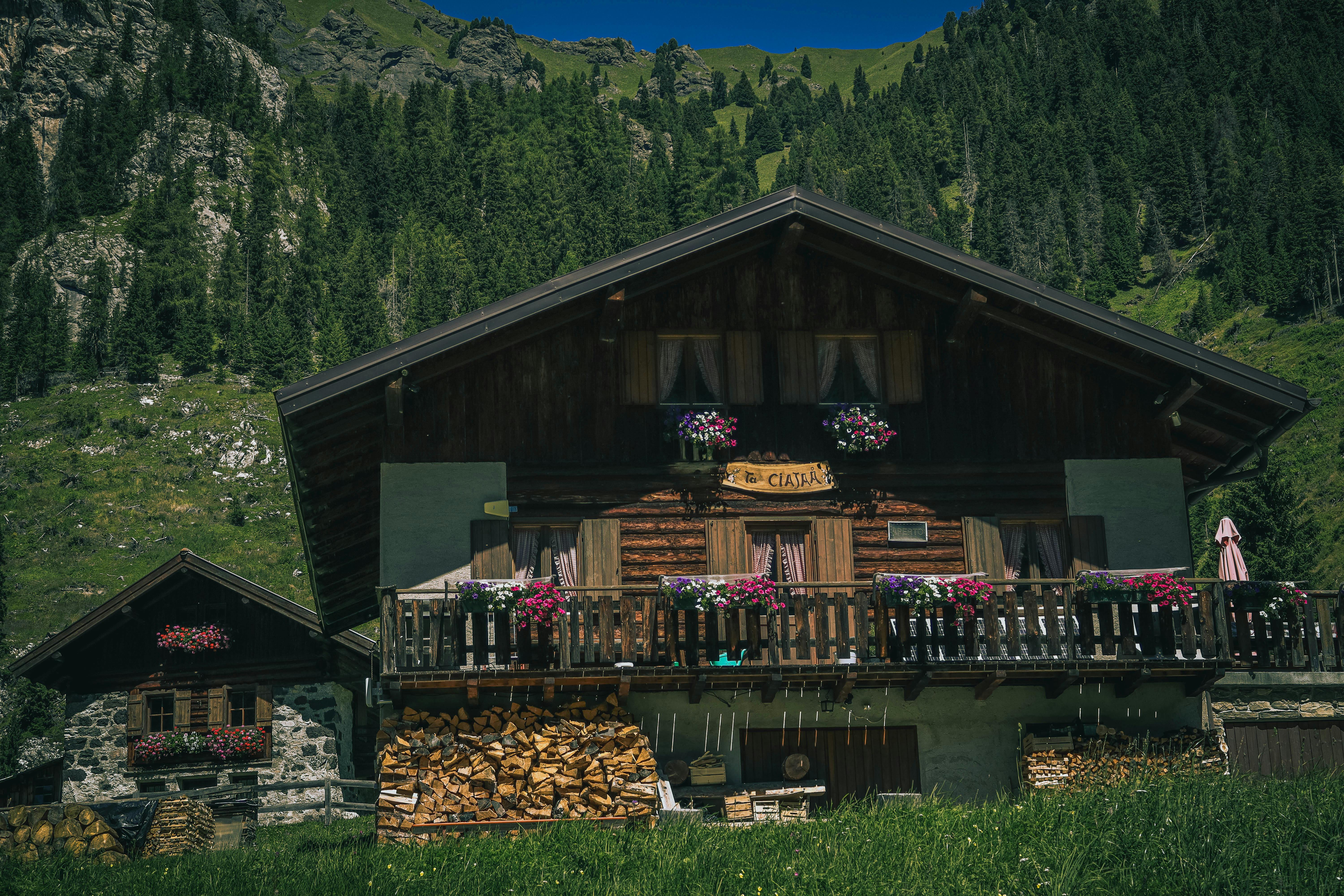 Kostenlos Kostenloses Stock Foto zu alpenhaus, alpine architektur, alpine szene Stock-Foto