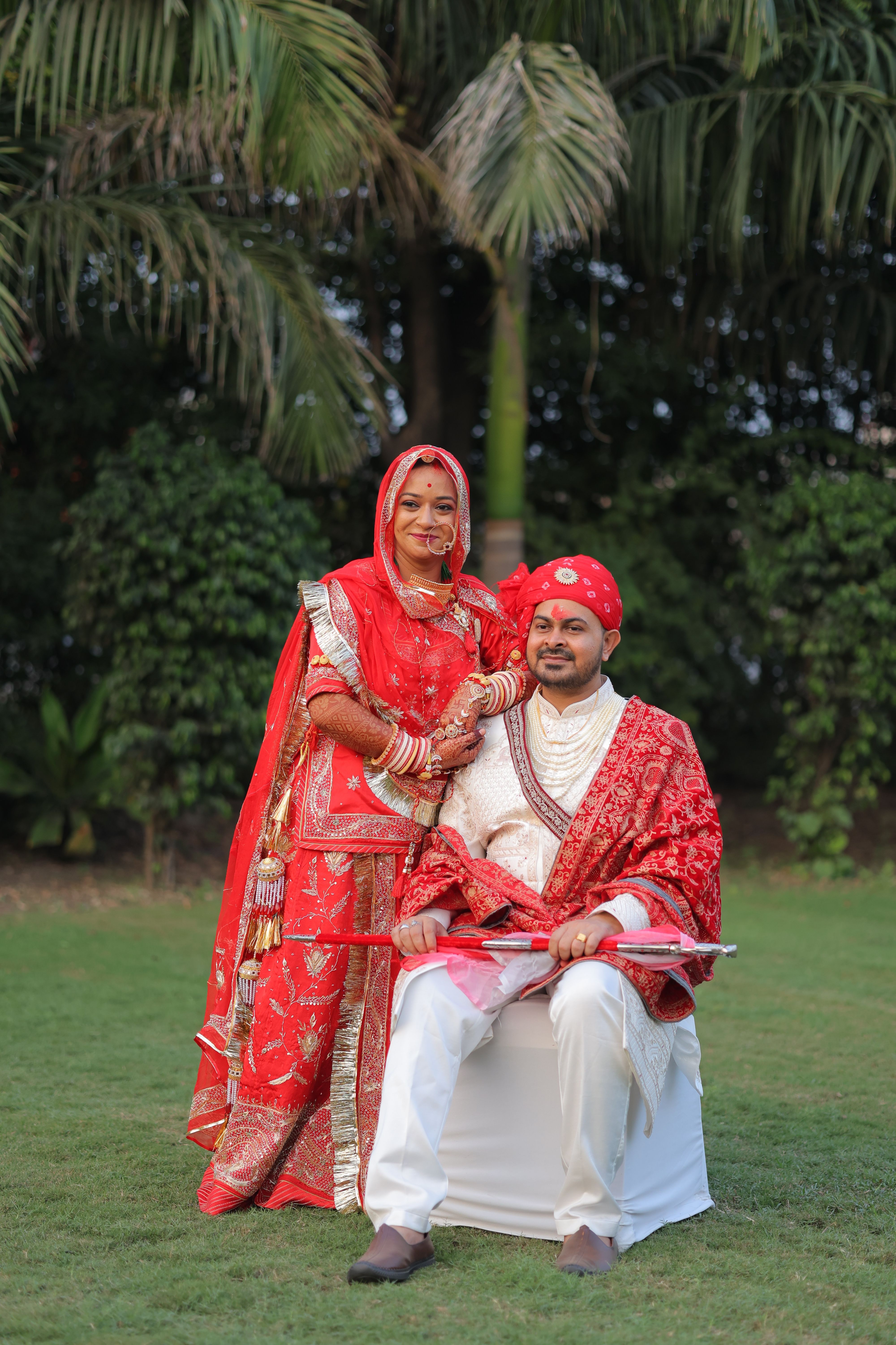 Elegant Indian Couple in Traditional Wedding Attire · Free Stock Photo