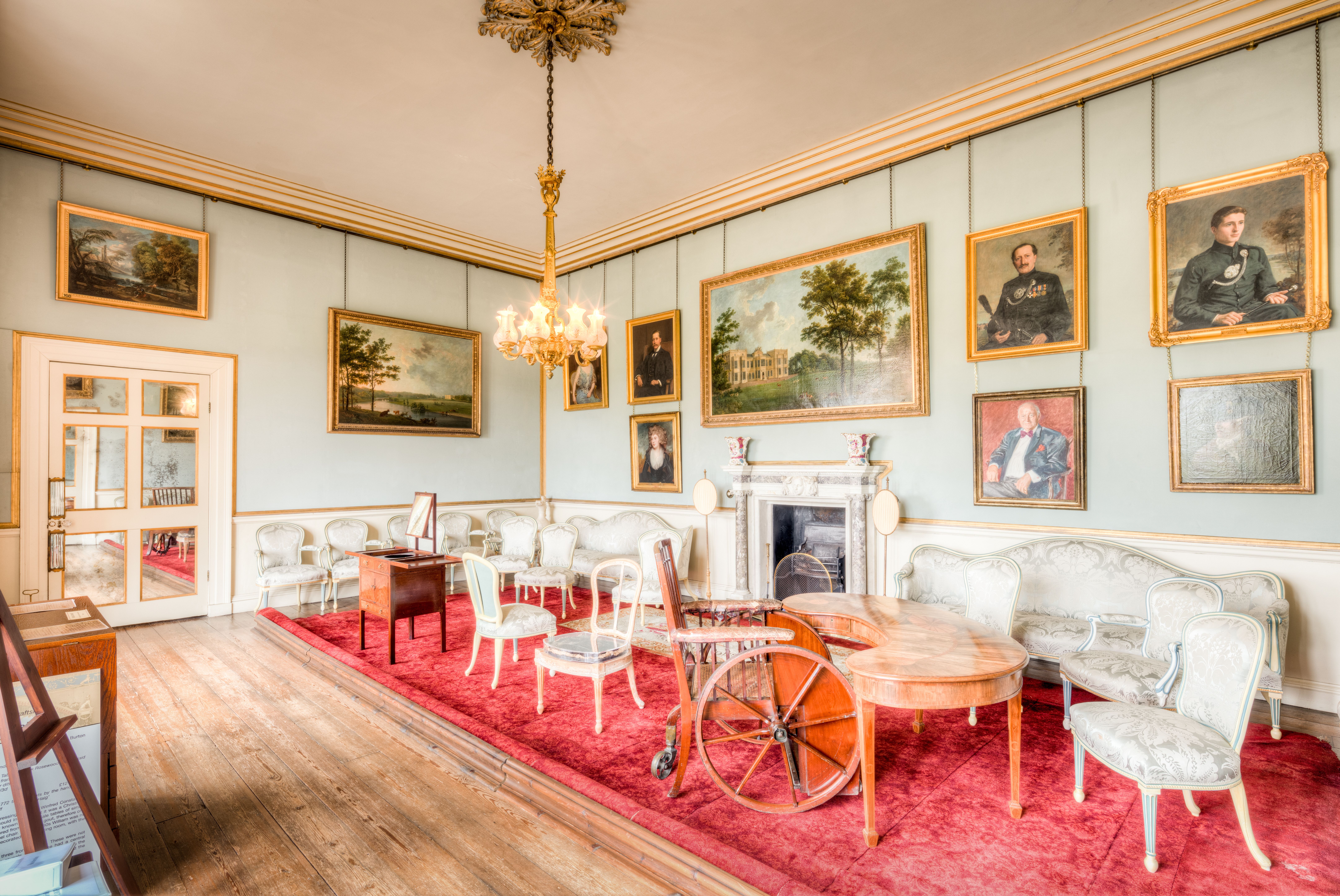 Elegant Interior of Burton Constable Hall Room · Free Stock Photo