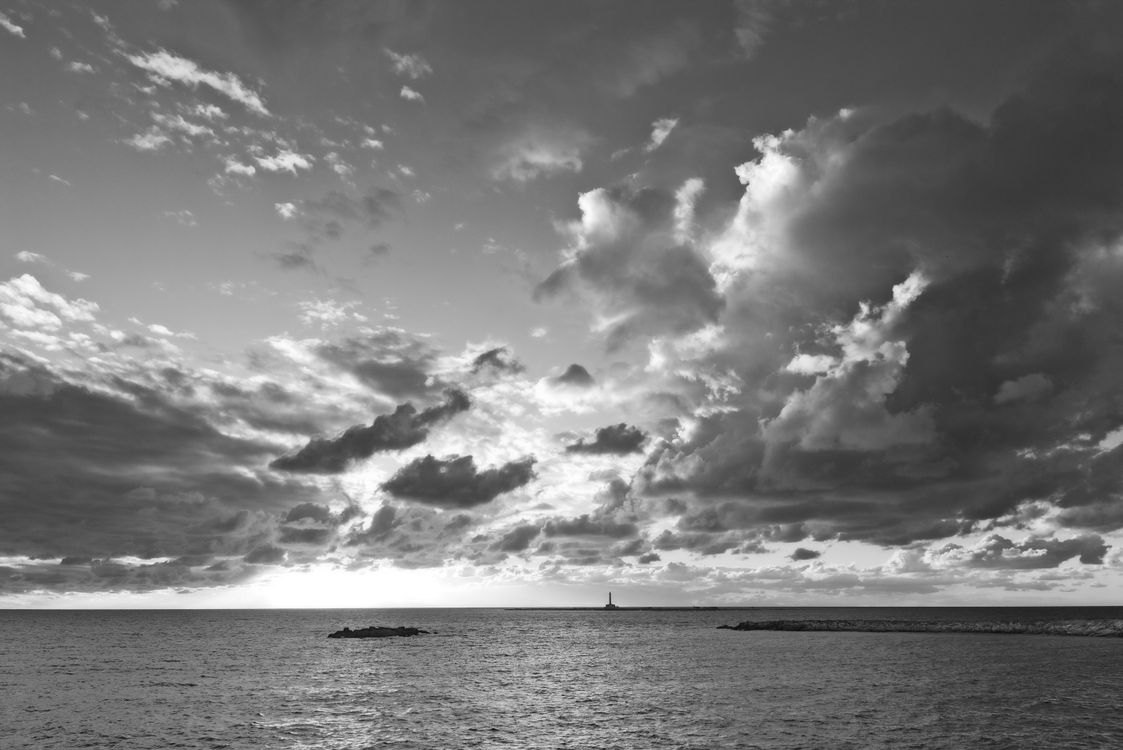 Dramatic Black and White Ocean Sunset · Free Stock Photo
