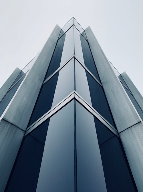 免费 蓝色玻璃围墙高层建筑 素材图片