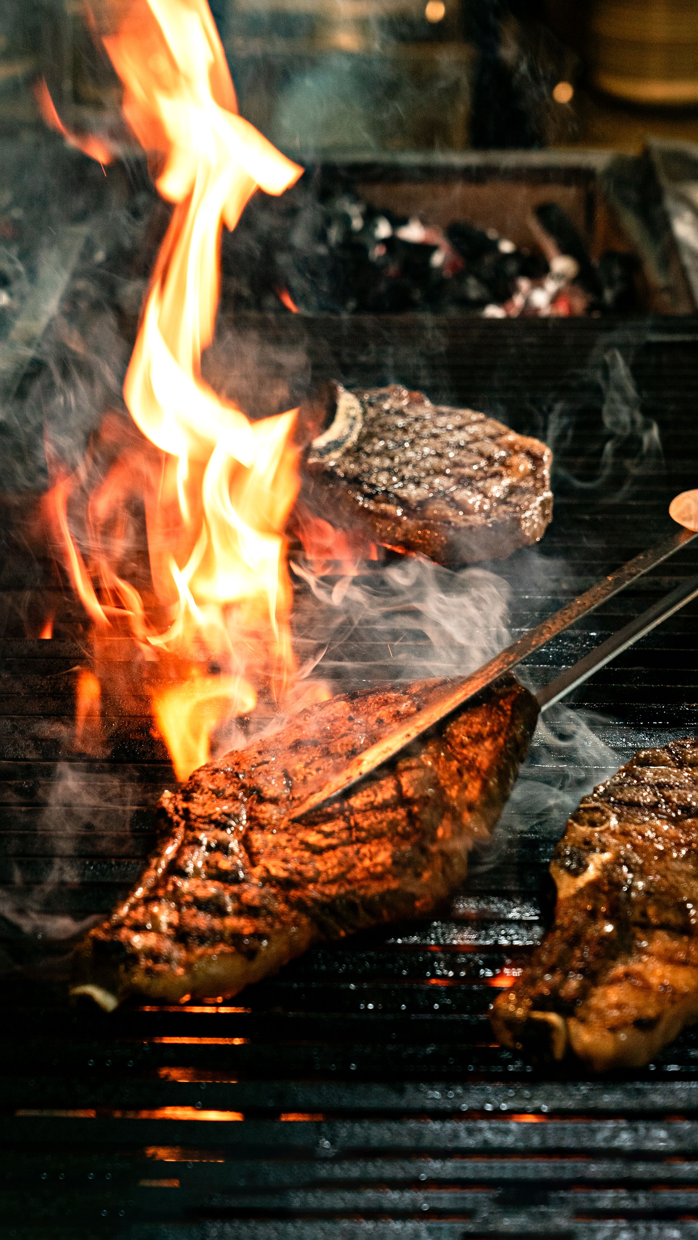 Santa-Maria Grilled Elk Chops and Blistered Tomatoes