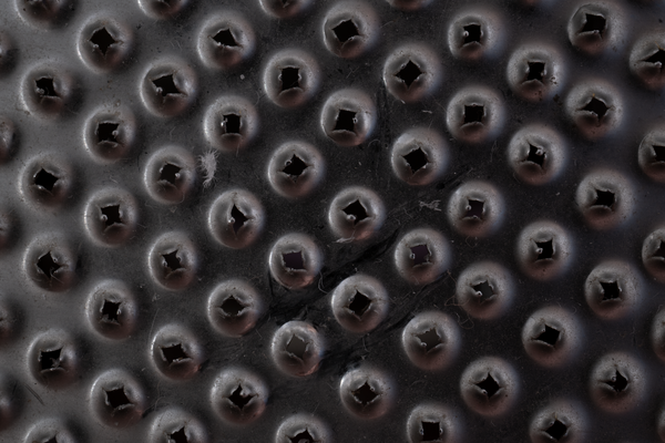 Dark abstract texture, photo by Tomás Asurmendi on Pexels