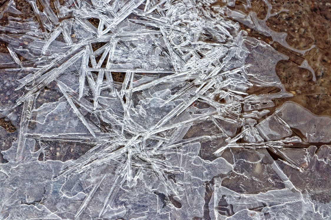 Ice Pattern Formations Abstract Ice Patterns on Frozen Surface · Free Stock Photo