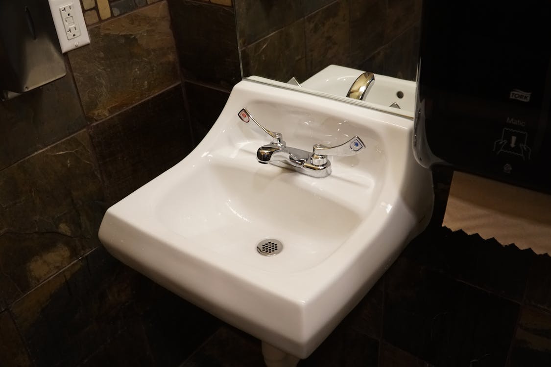 free flow bathroom sink