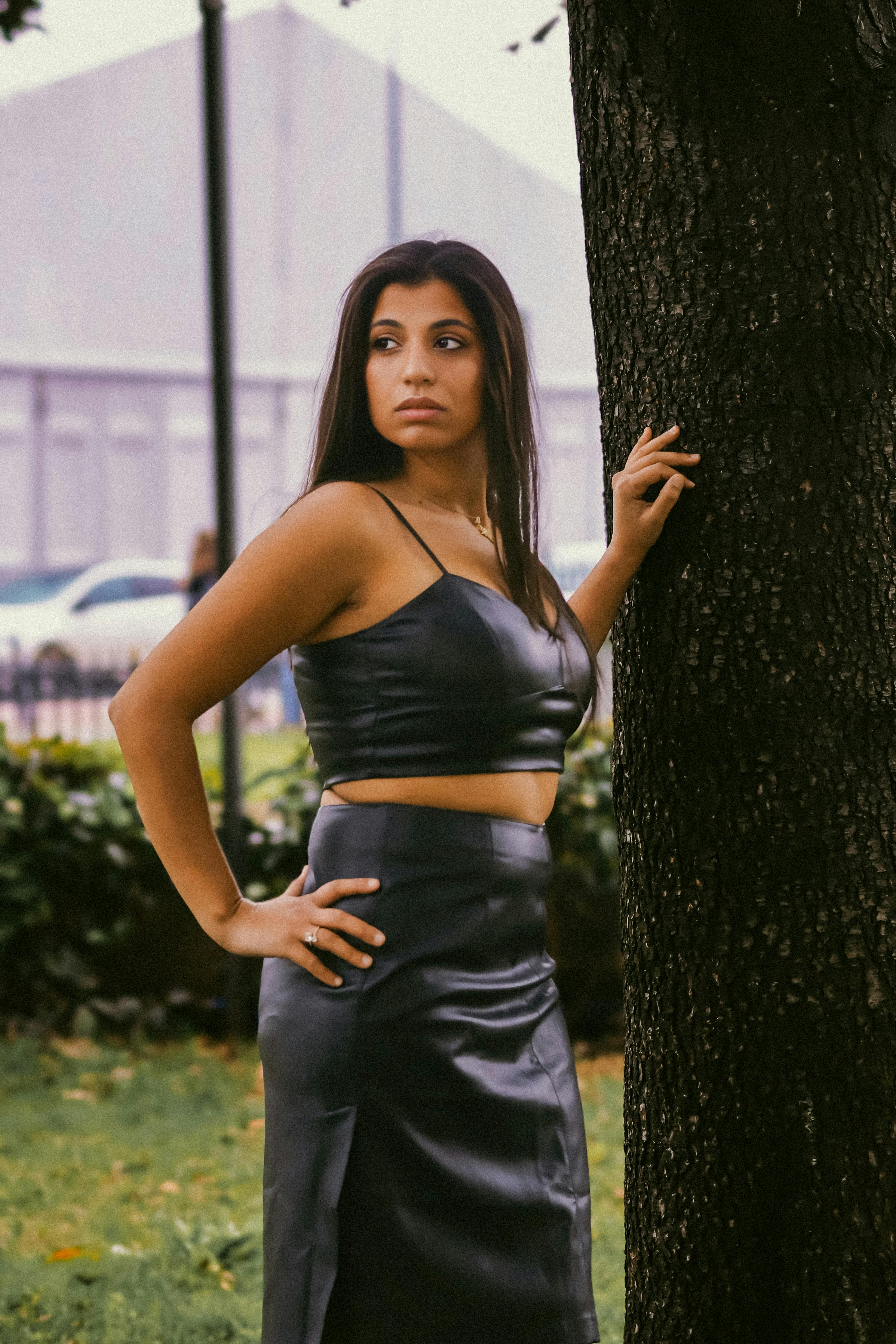 Ingyenes stockfotó álló kép, barna haj, bőrruházat témában Stockfotó