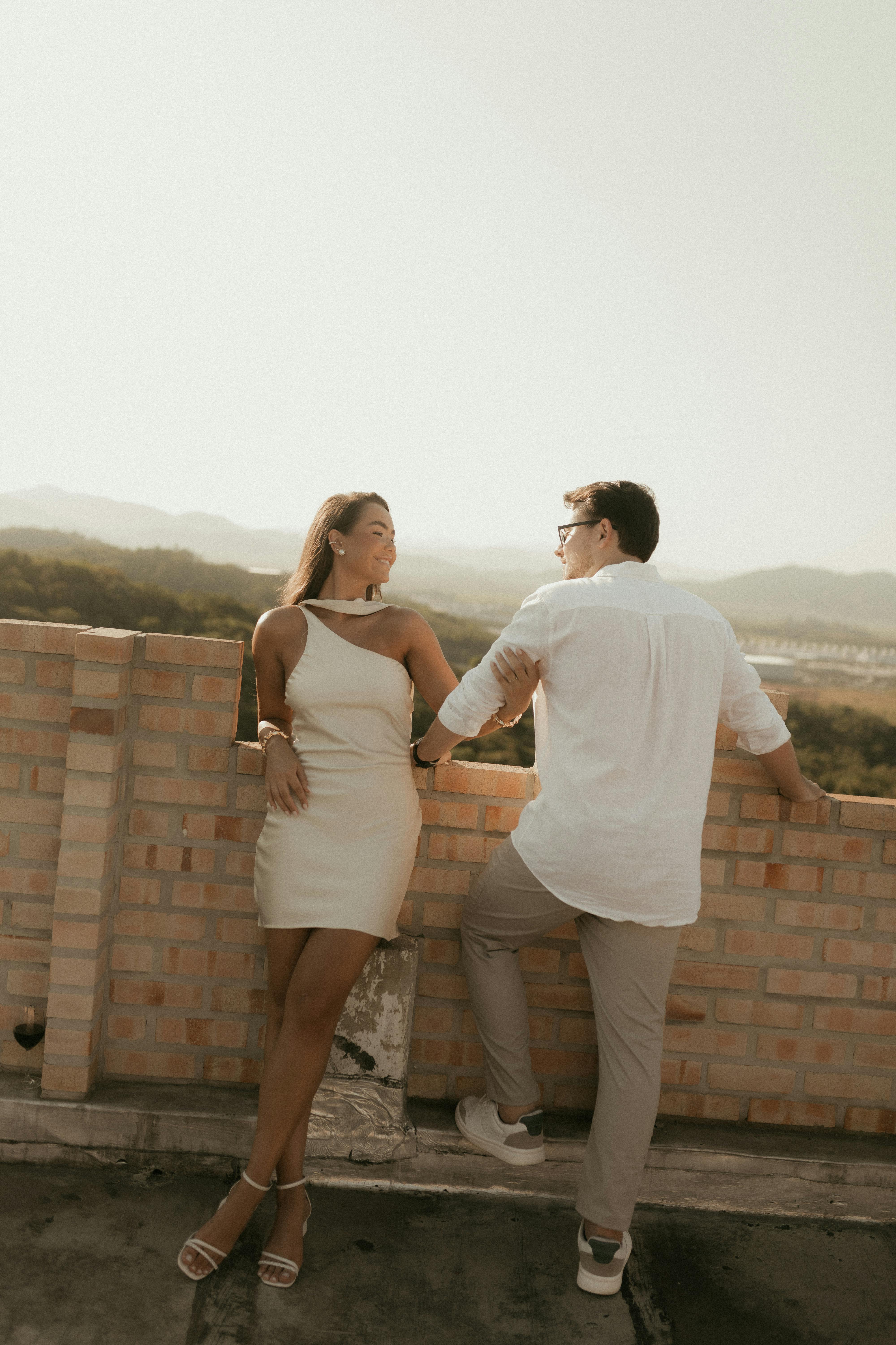 Gratis stockfoto met adolescenten, affectie, architectuur Stockfoto