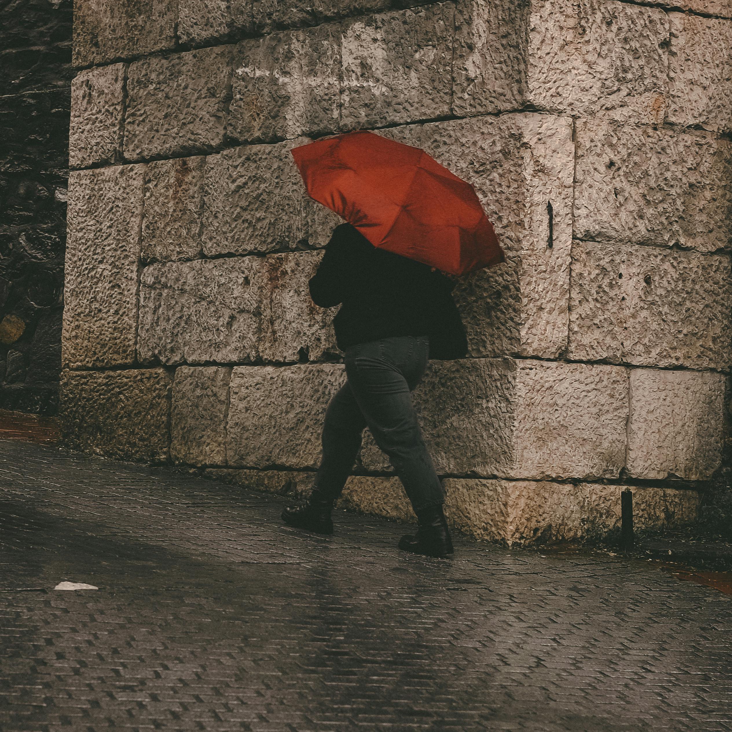 Gratis stockfoto met bakstenen muur, buitenshuis, druilerige dag Stockfoto