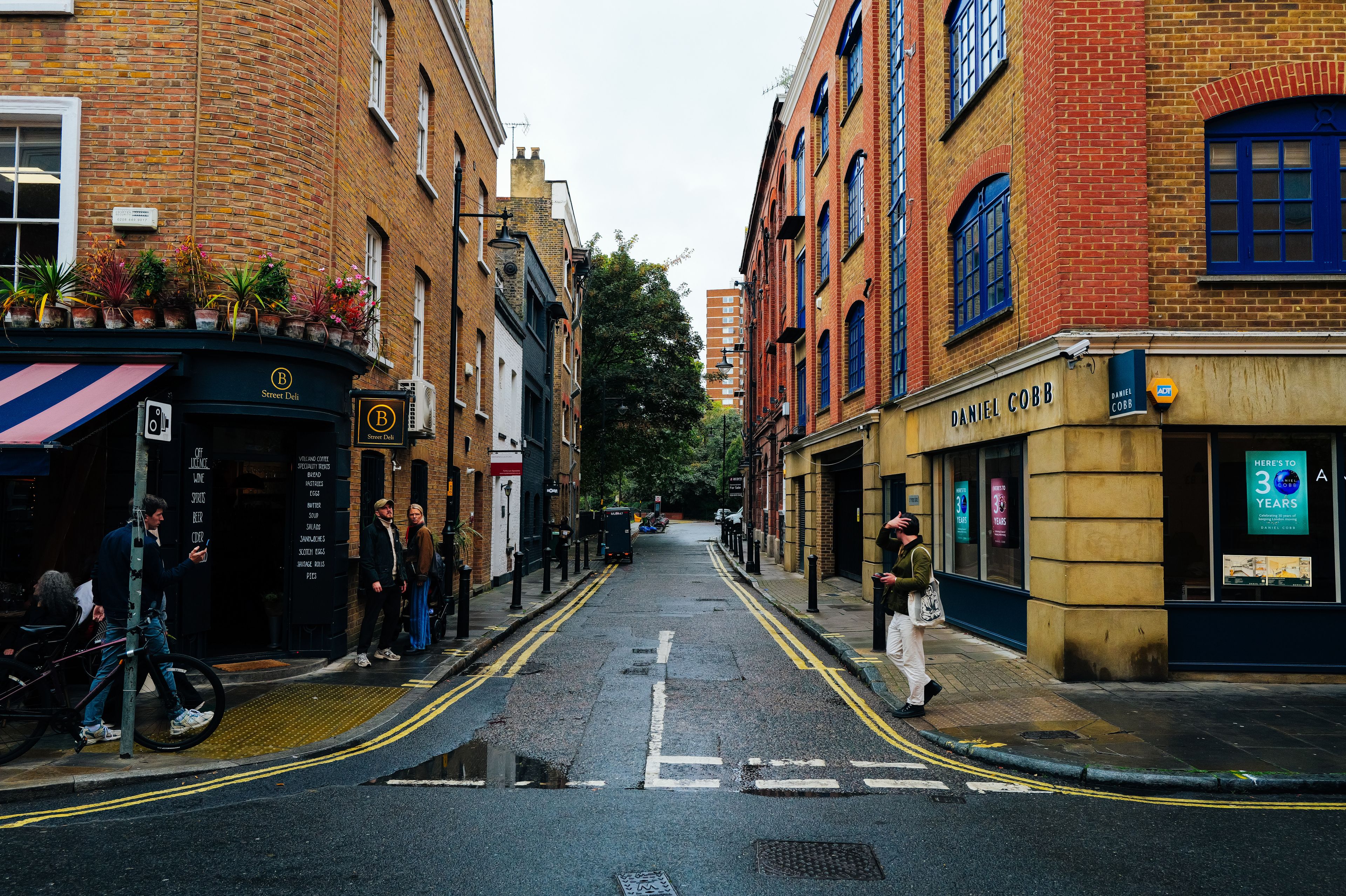Knightsbridge — luxury chauffeur travel