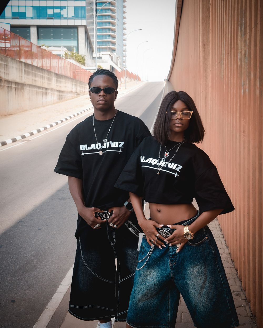Editorial de t-shirts urbanas
