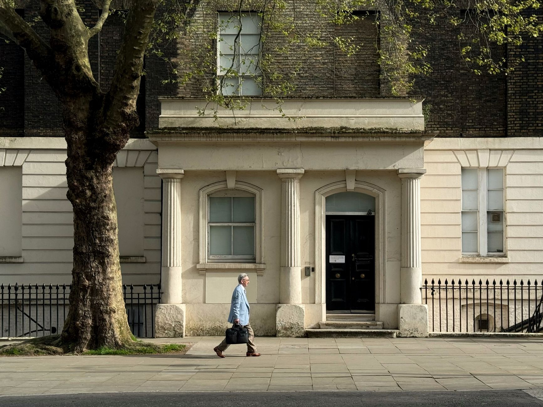 Leadership Turnover in London: What the New British Administration Means for Markets