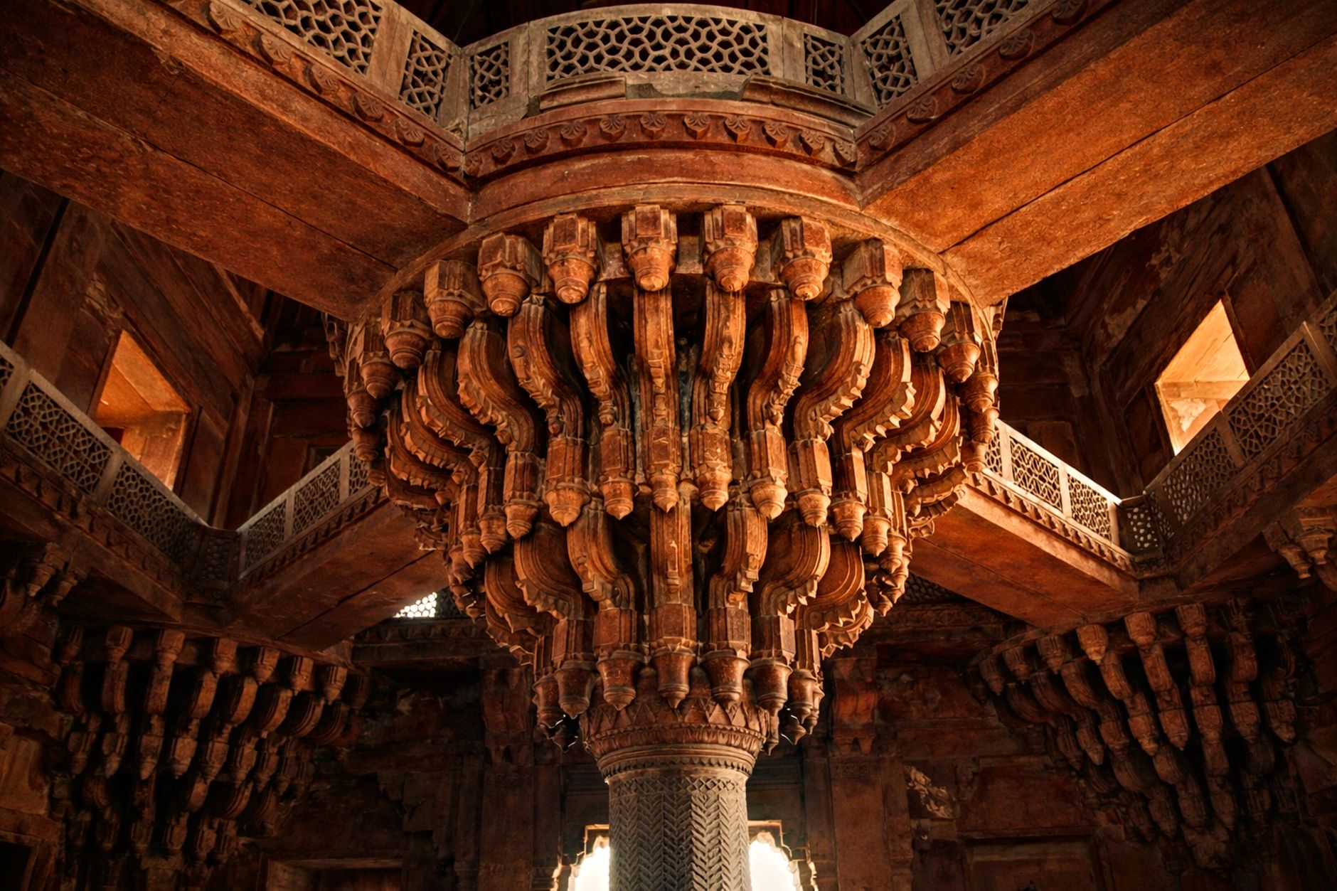 Beautiful detailed carvings of Mughal architecture at Diwan-i-Khas, Fatehpur Sikri.