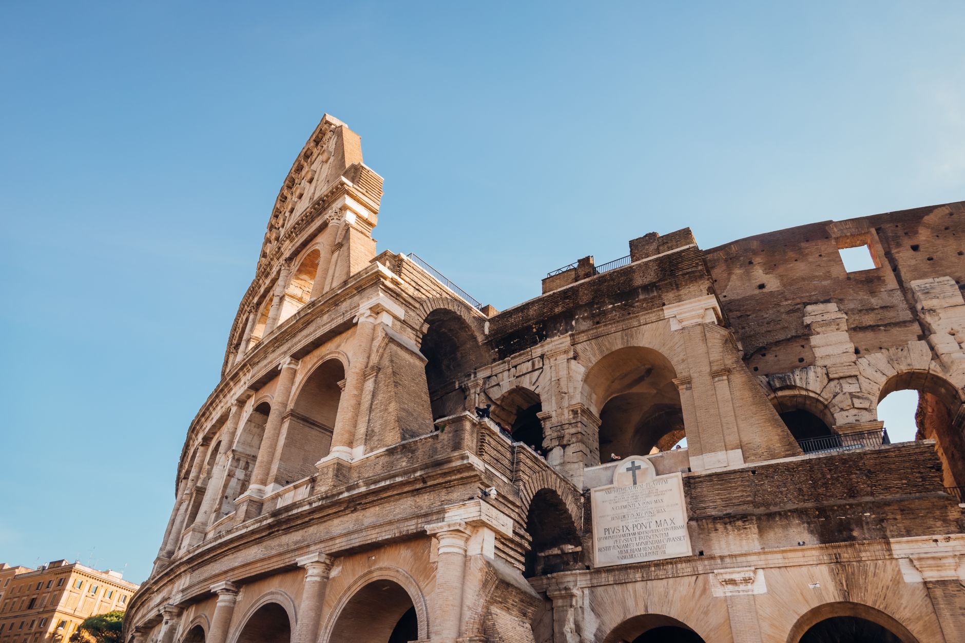 Colosseum Roma: Jejak Sejarah Megah di Jantung Italia