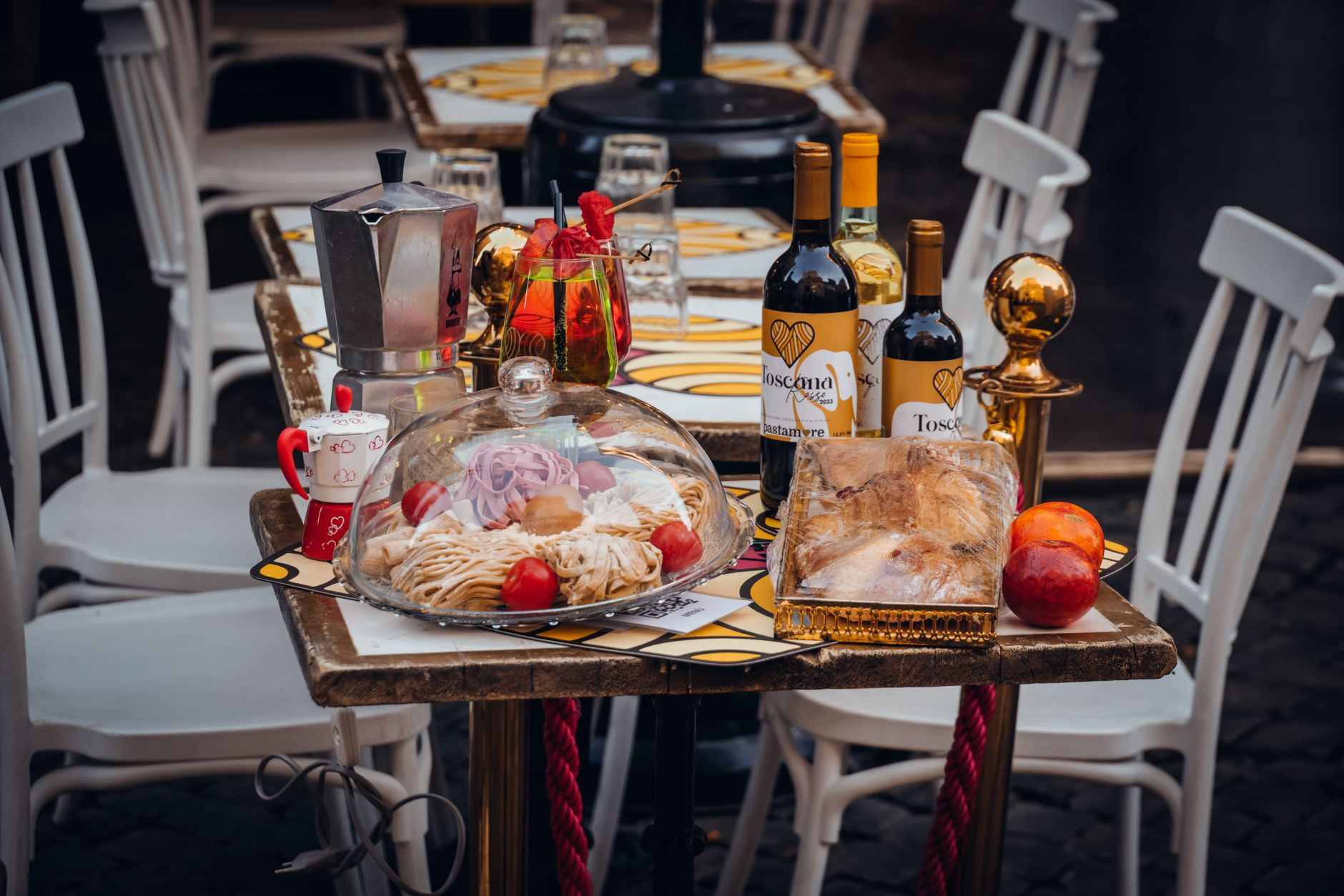 Italian restaurant table setting