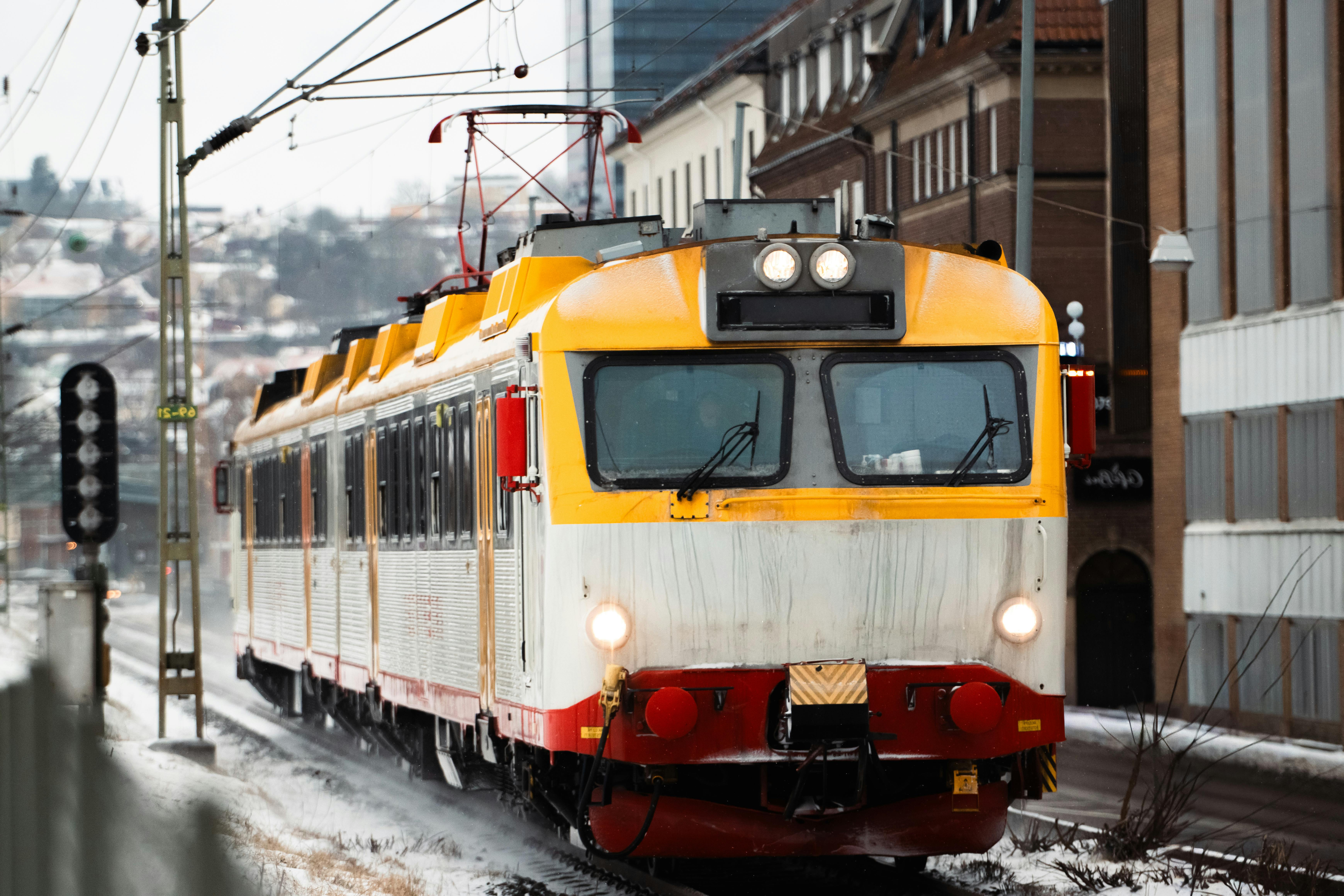 Oil, petrol, gasoline: How crude turns into fuel