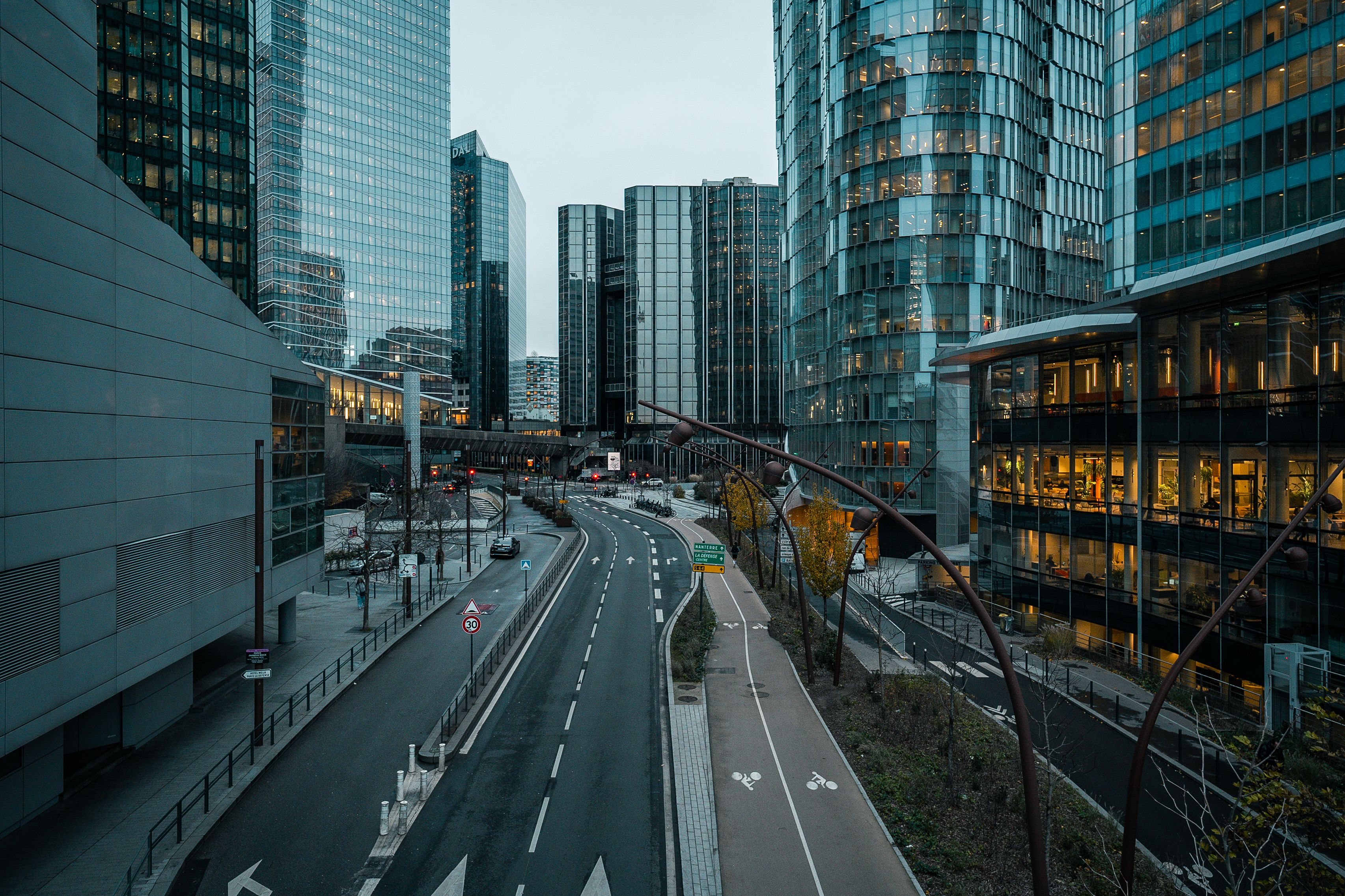 Modern Urban Architecture in Cityscape · meta.free_stock.photo