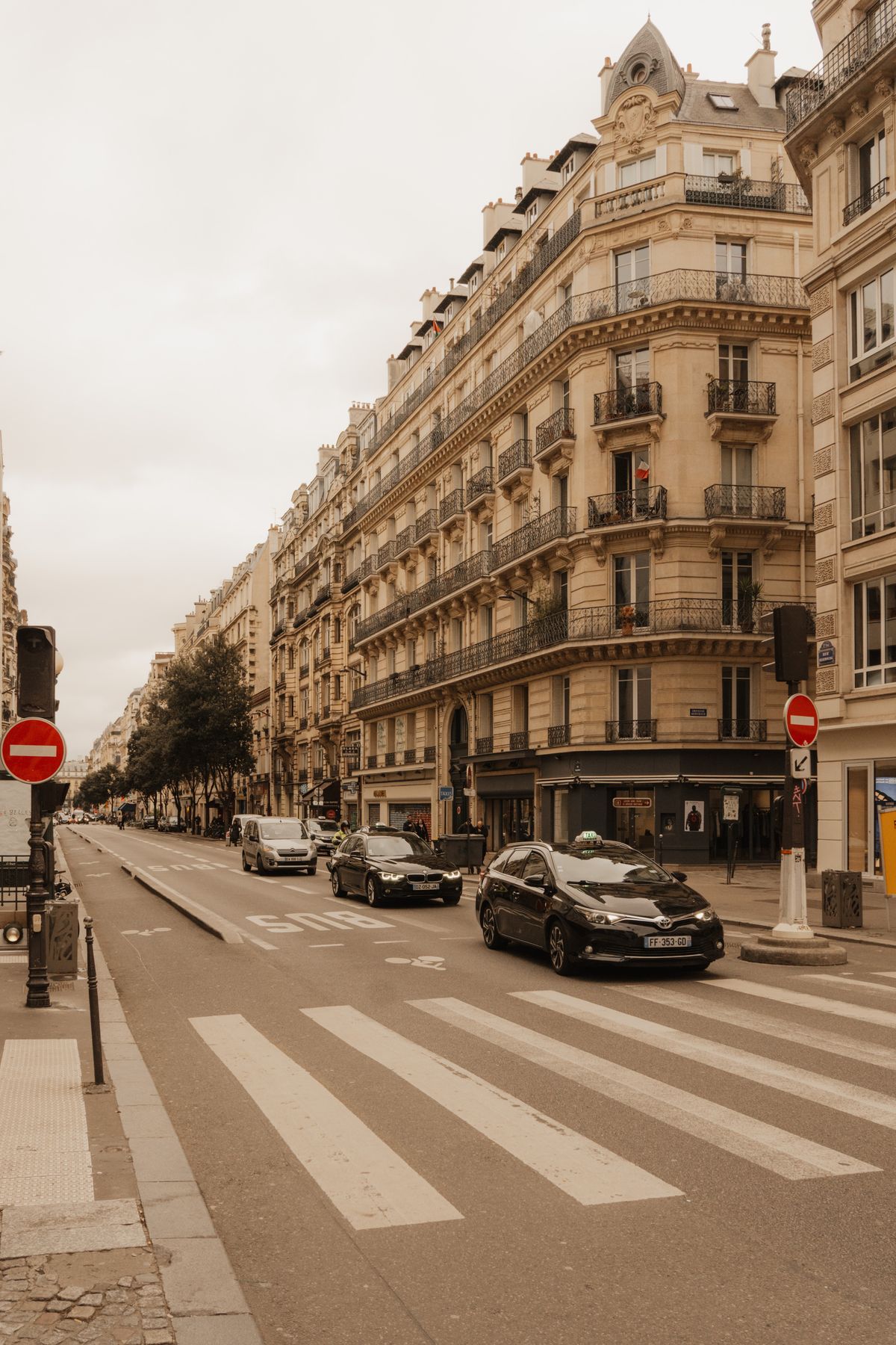 Haussmann boulevard in Paris — BookAndSmiles luxury concierge service
