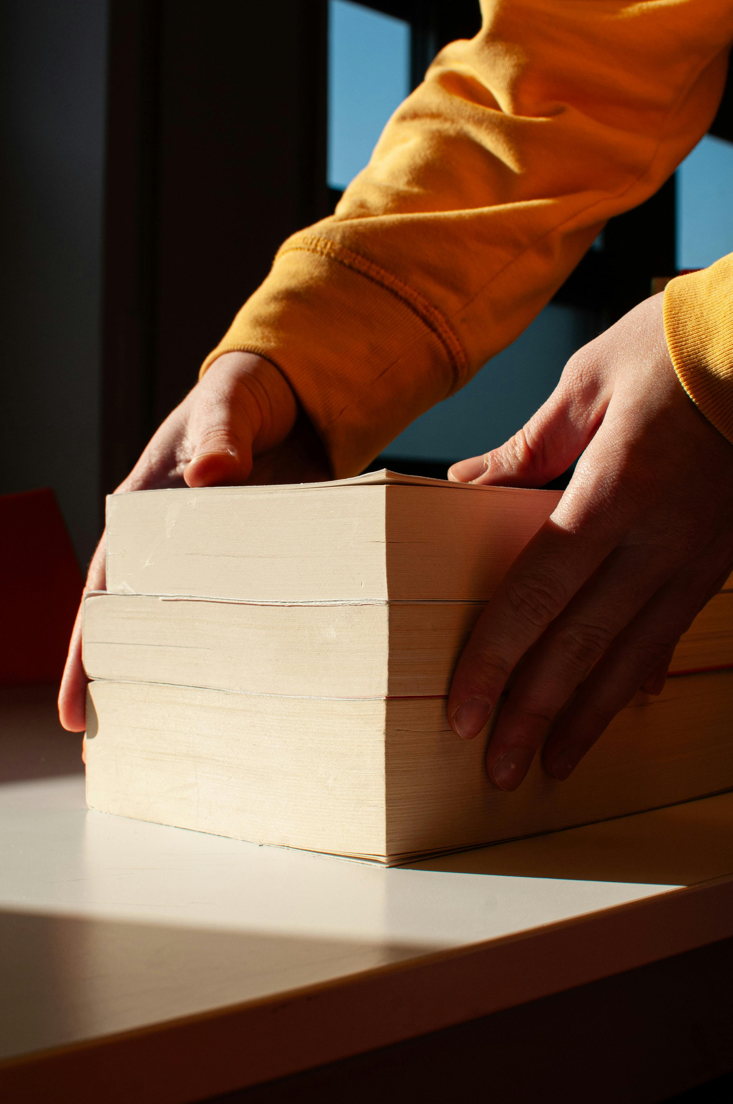 Ücretsiz #kapalı, antika kitaplar, Avrupa içeren Ücretsiz stok fotoğraf Stok Fotoğraflar