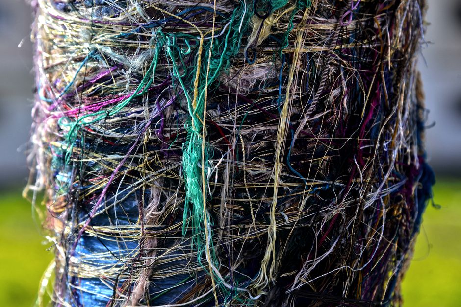 half|tangled threads