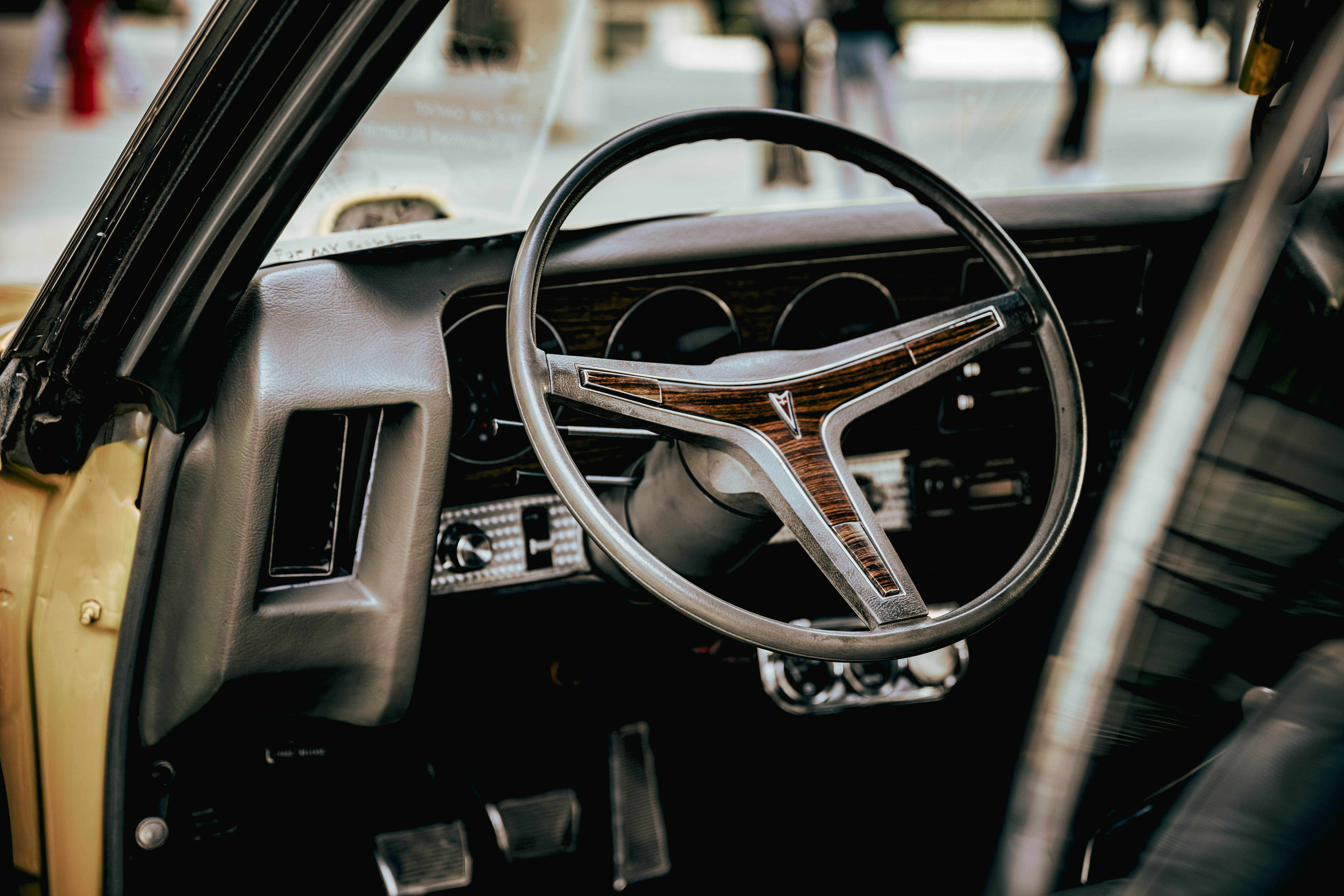 General Motors employees honored with Automotive News awards — Photo by Optical Chemist on Pexels