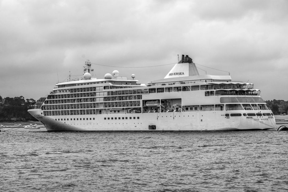 Experience Lavish Comfort on Luxury Nigerian Cruises