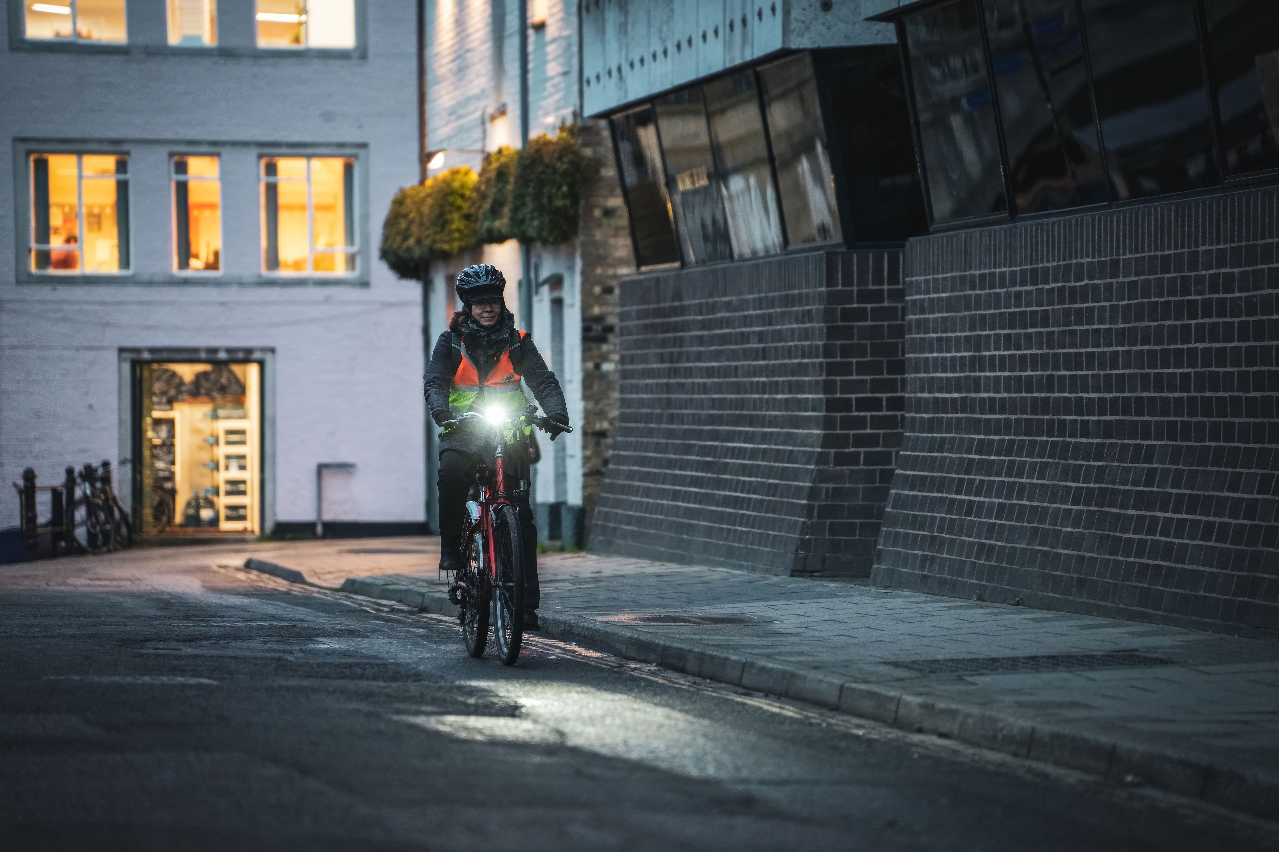 Les meilleurs équipements de sécurité pour vélos électriques en 2026 