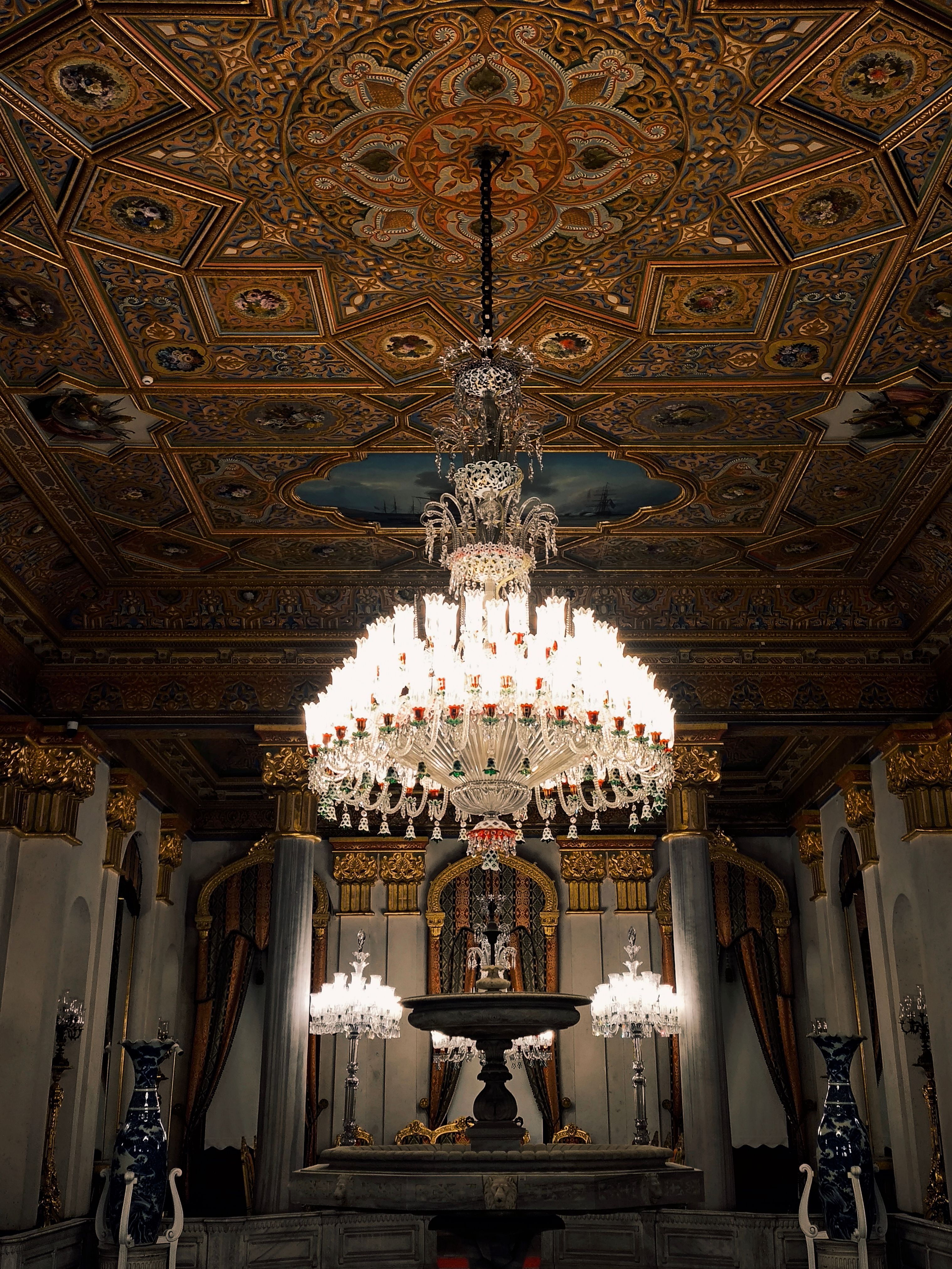 Luxurious Vintage Hotel Lobby with Chandeliers · Free Stock Photo