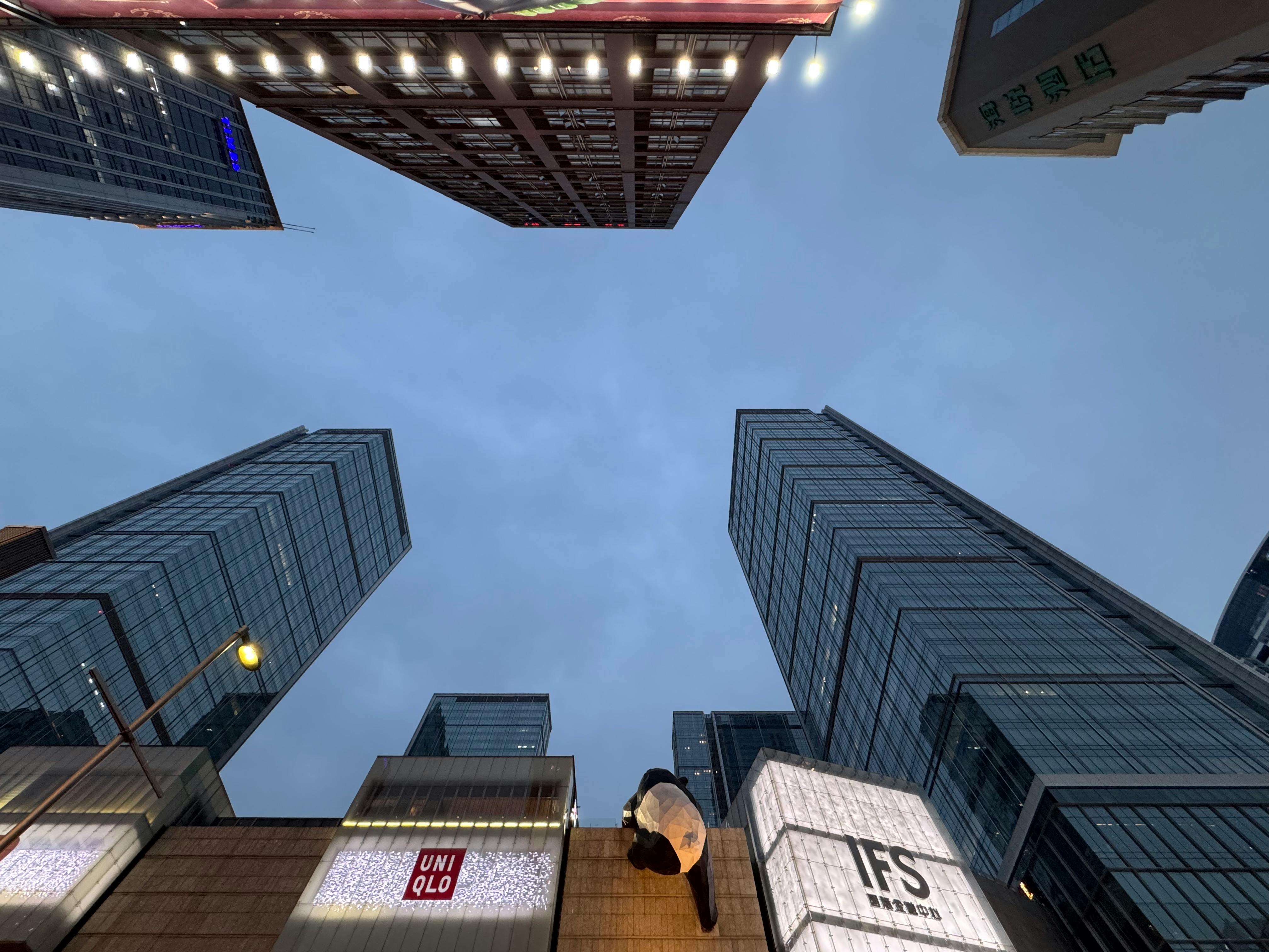 JPM: PING AN (02318.HK) Core Earnings Solid; Life Insurance Sales Accelerate — Photo by Shuaizhi Tian on Pexels