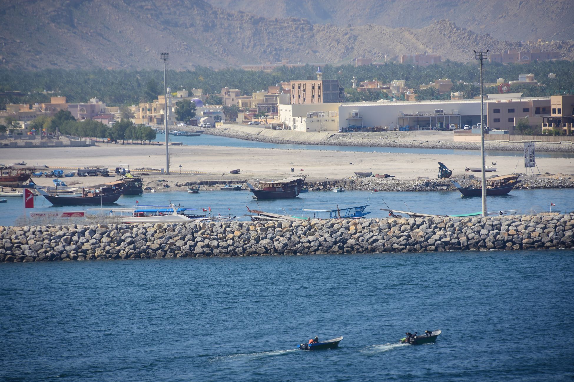 Oman's Strait of Hormuz Fees Create Market Uncertainty