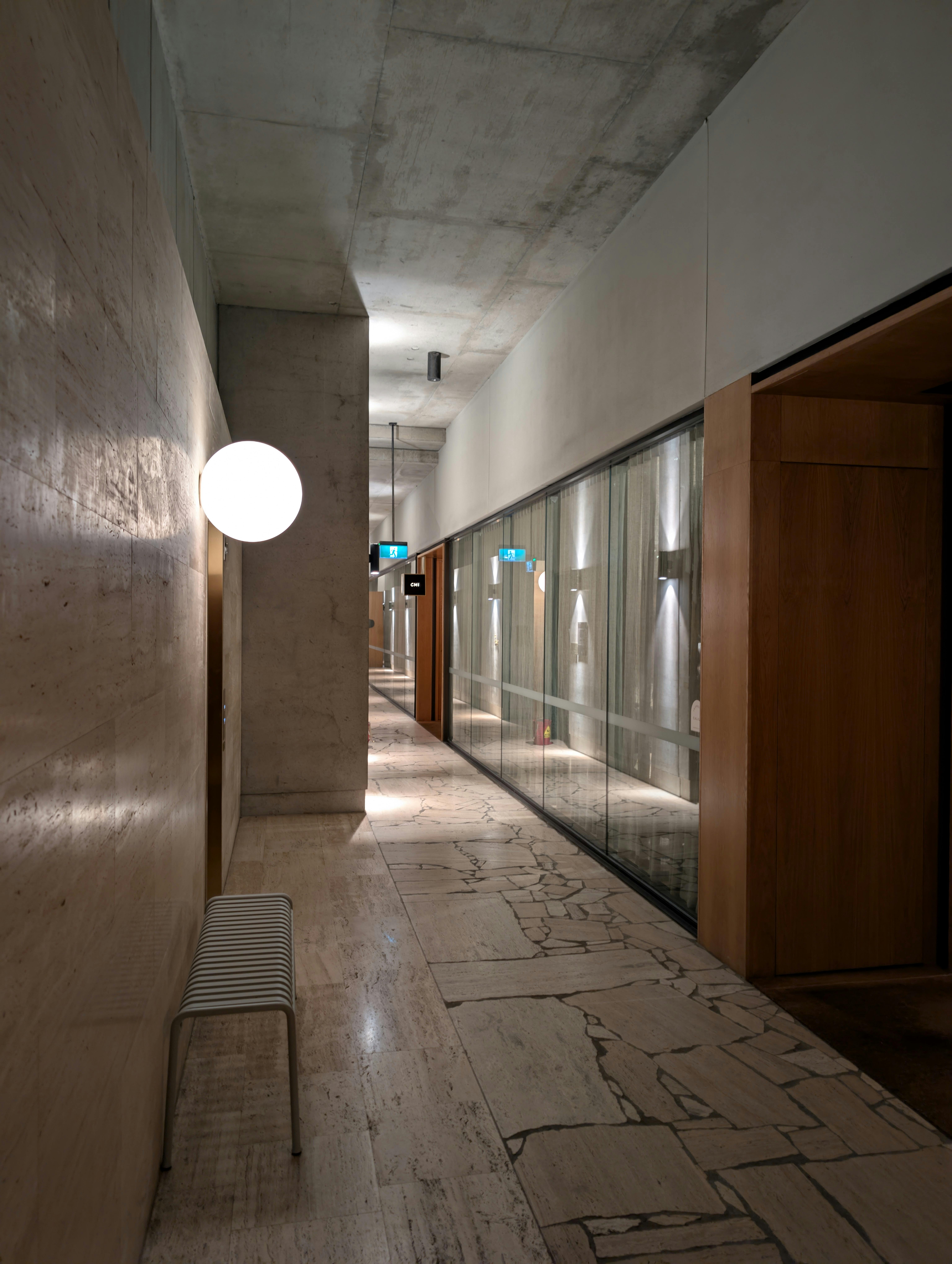 ingyenes Elegáns beltéri előszoba modern dekorációval és világítással a Fortitude Valley-ben. Stockfotó