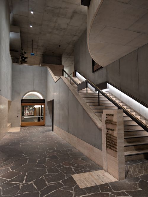 Free Stylish indoor staircase with modern architectural design in Fortitude Valley, QLD. Stock Photo