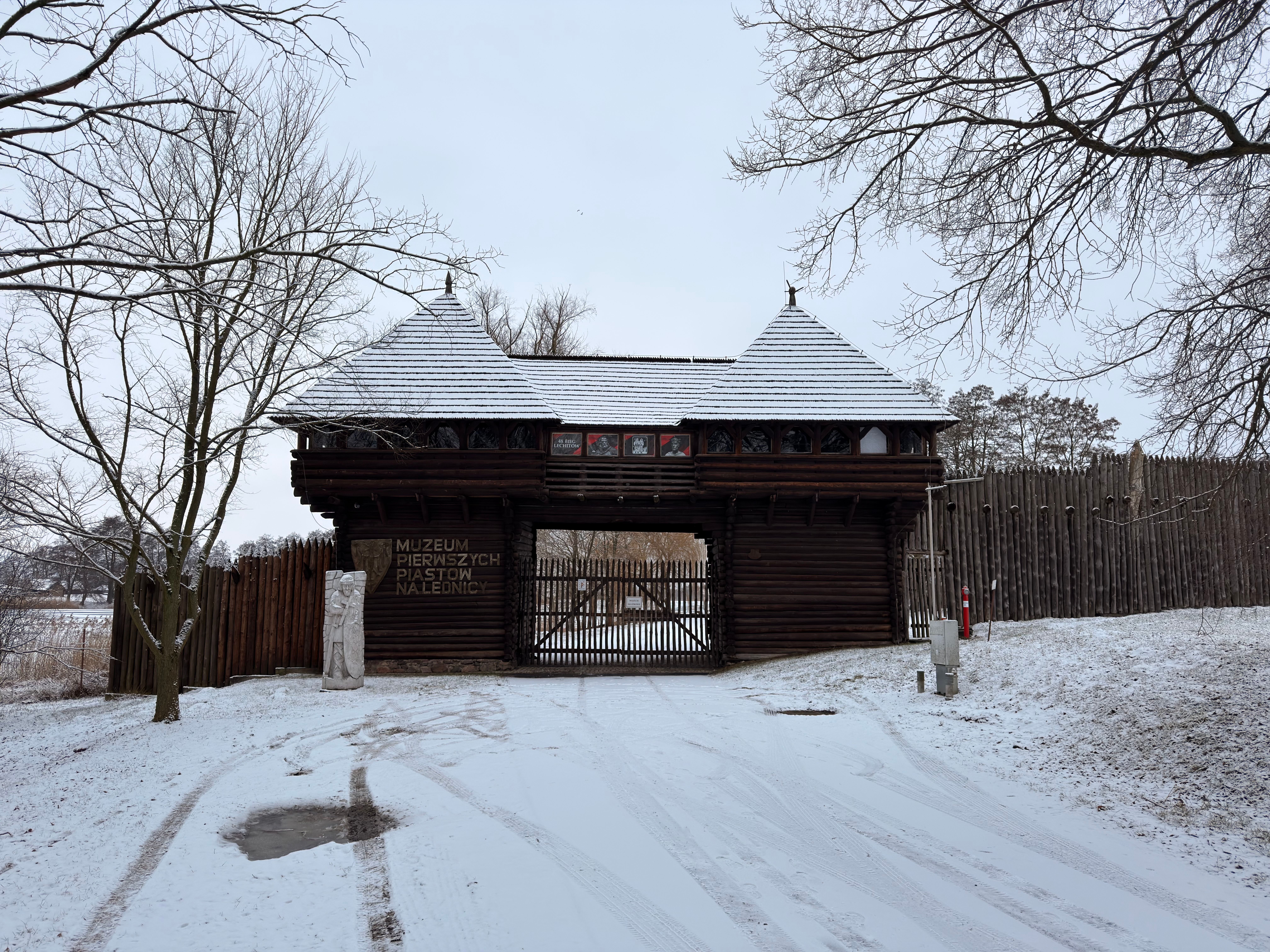Katedra i Drzwi Gnieźnieńskie
