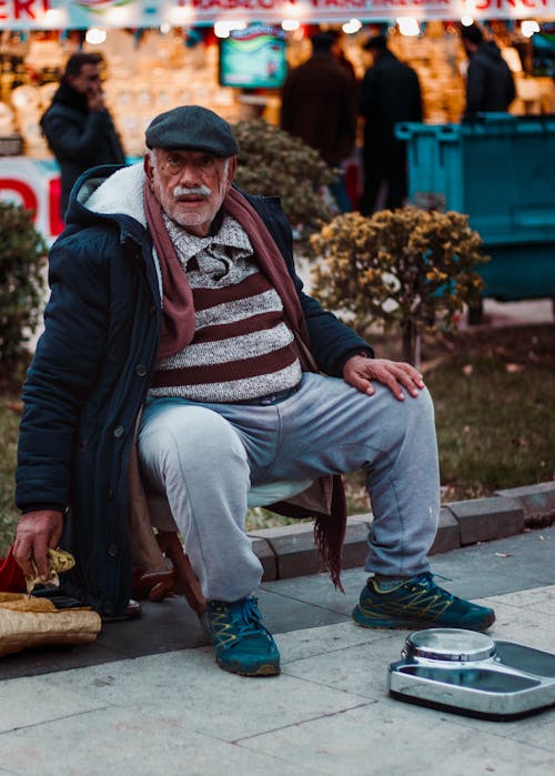 Free stock photo of man, old age, seller Stock Photo