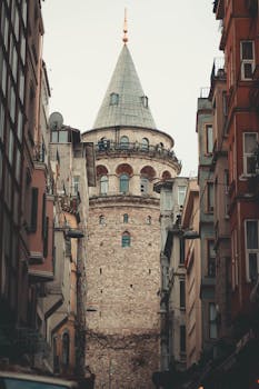 加拉塔塔是伊斯坦布尔历史建筑中的标志性景观