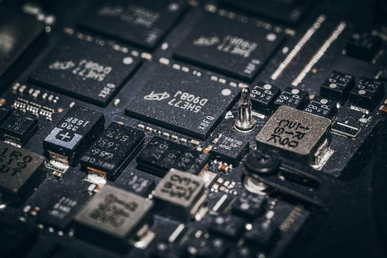 Hedge Fund Situational Awareness Invests $400 Million in Chip Startup Source Foundry