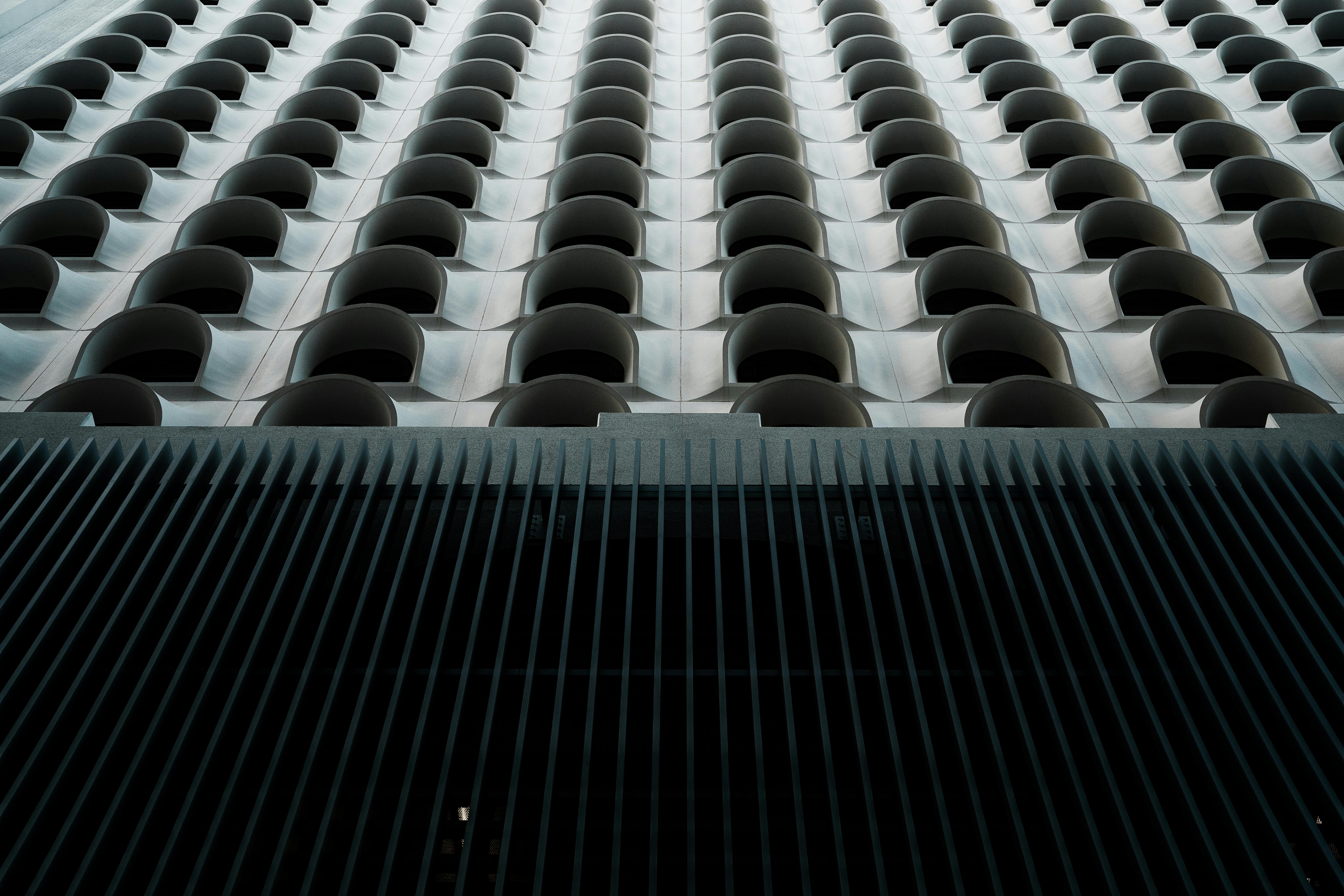 Free Abstract view of a modern building facade with striking geometric patterns in Phoenix, AZ. Stock Photo