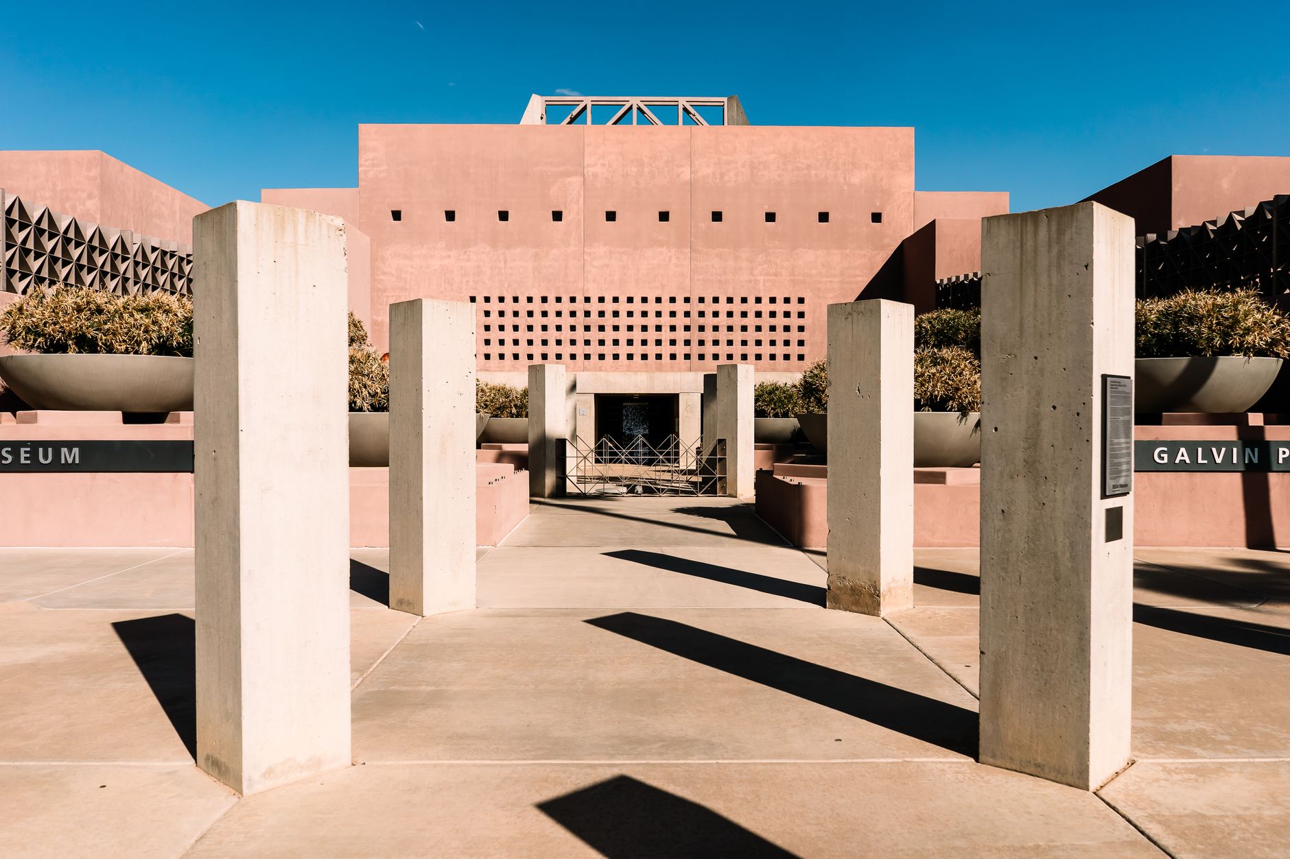 Explore modern architecture at Tempe Center for the Arts in Arizona's vibrant environment.